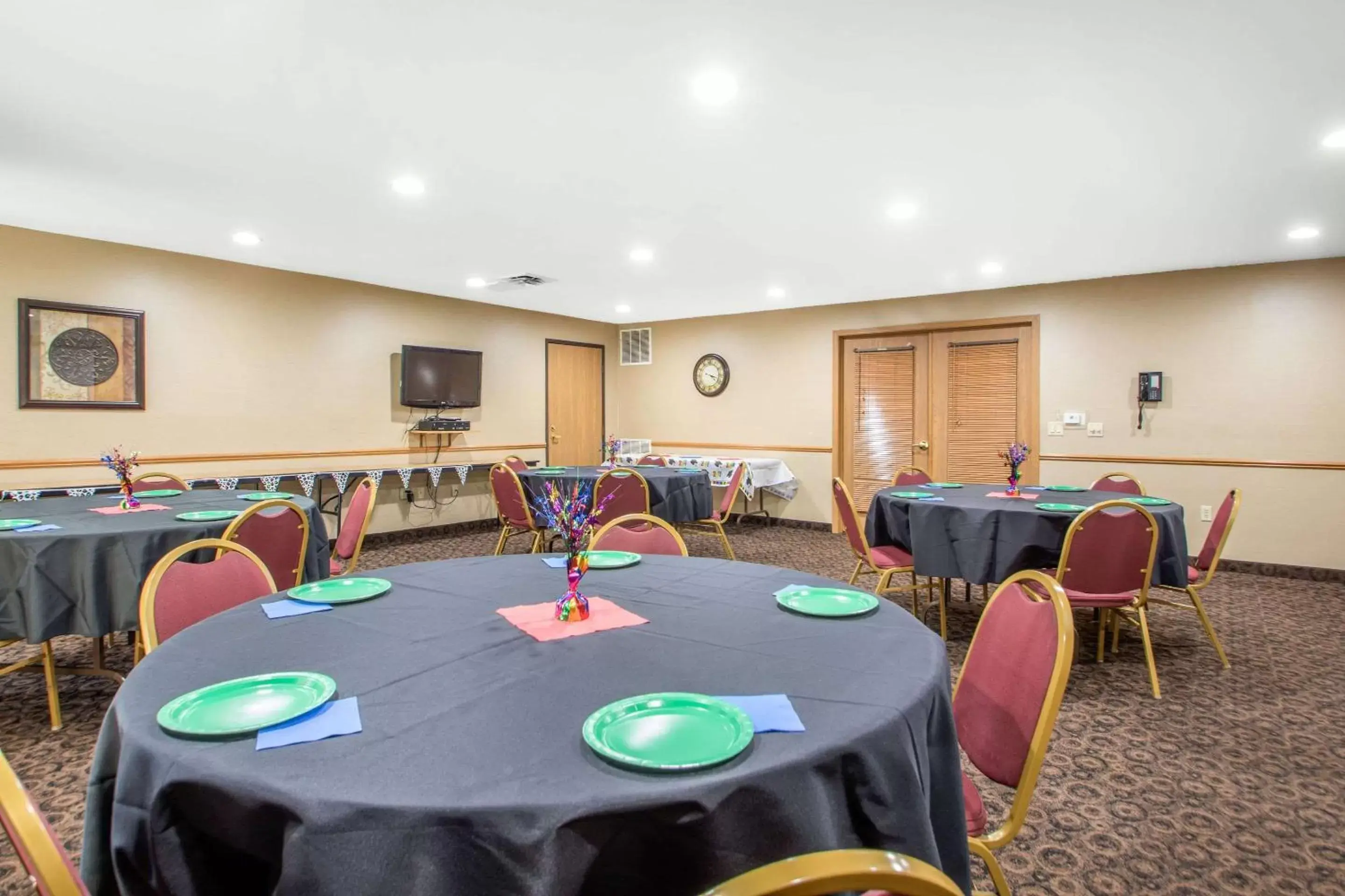 Business facilities in Comfort Suites Wisconsin Dells Area