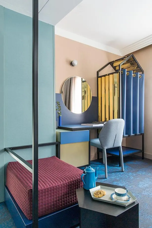 Photo of the whole room, Bed in Hôtel les Cigales