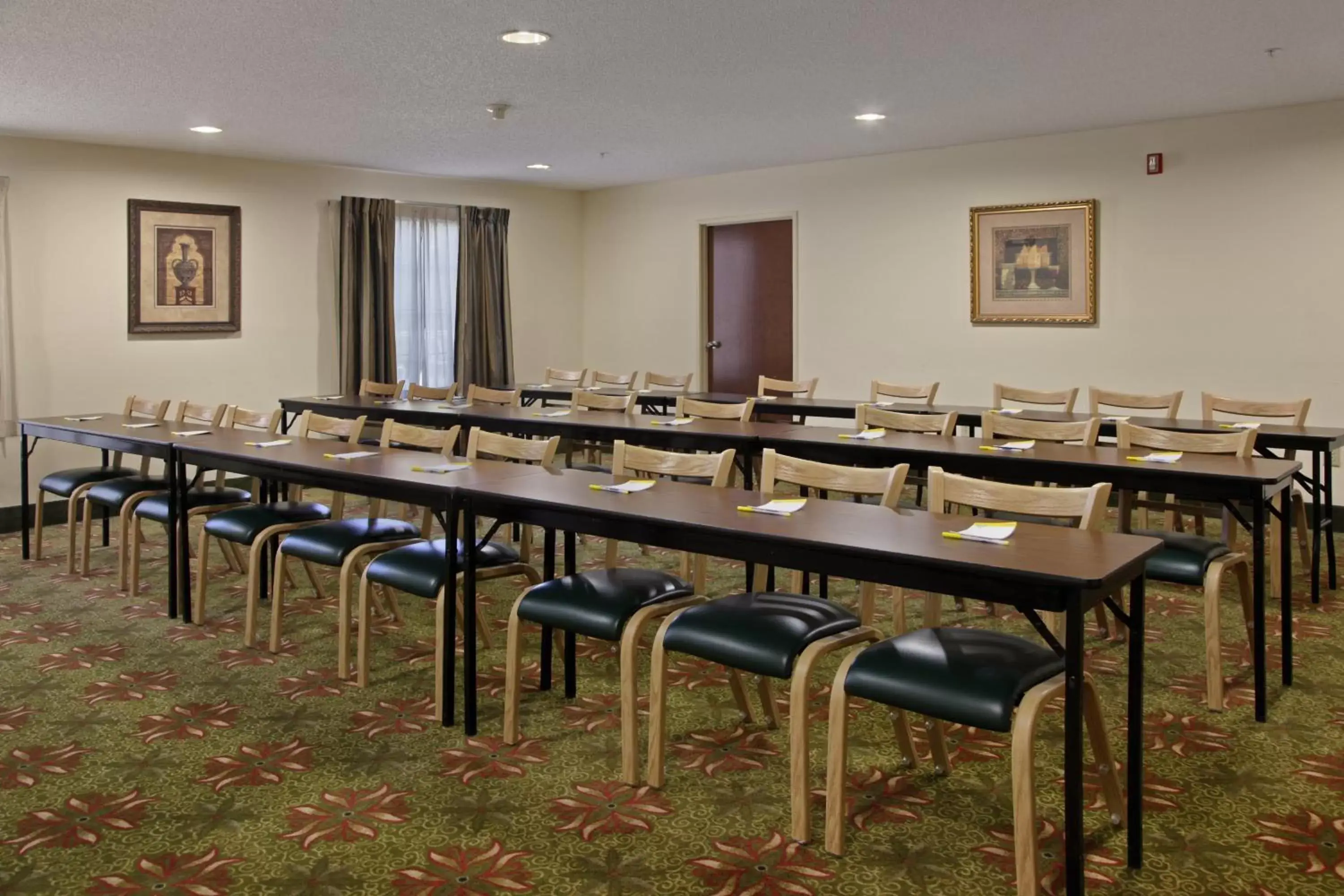 Business facilities in Days Inn by Wyndham Shallotte