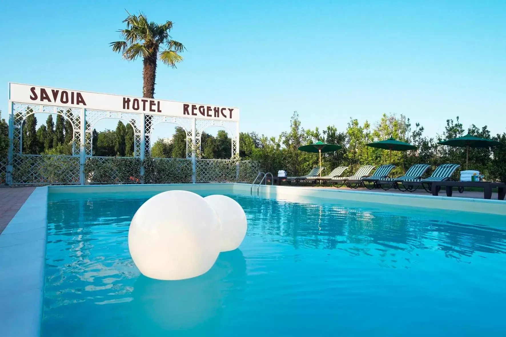 Summer, Swimming Pool in Savoia Hotel Regency
