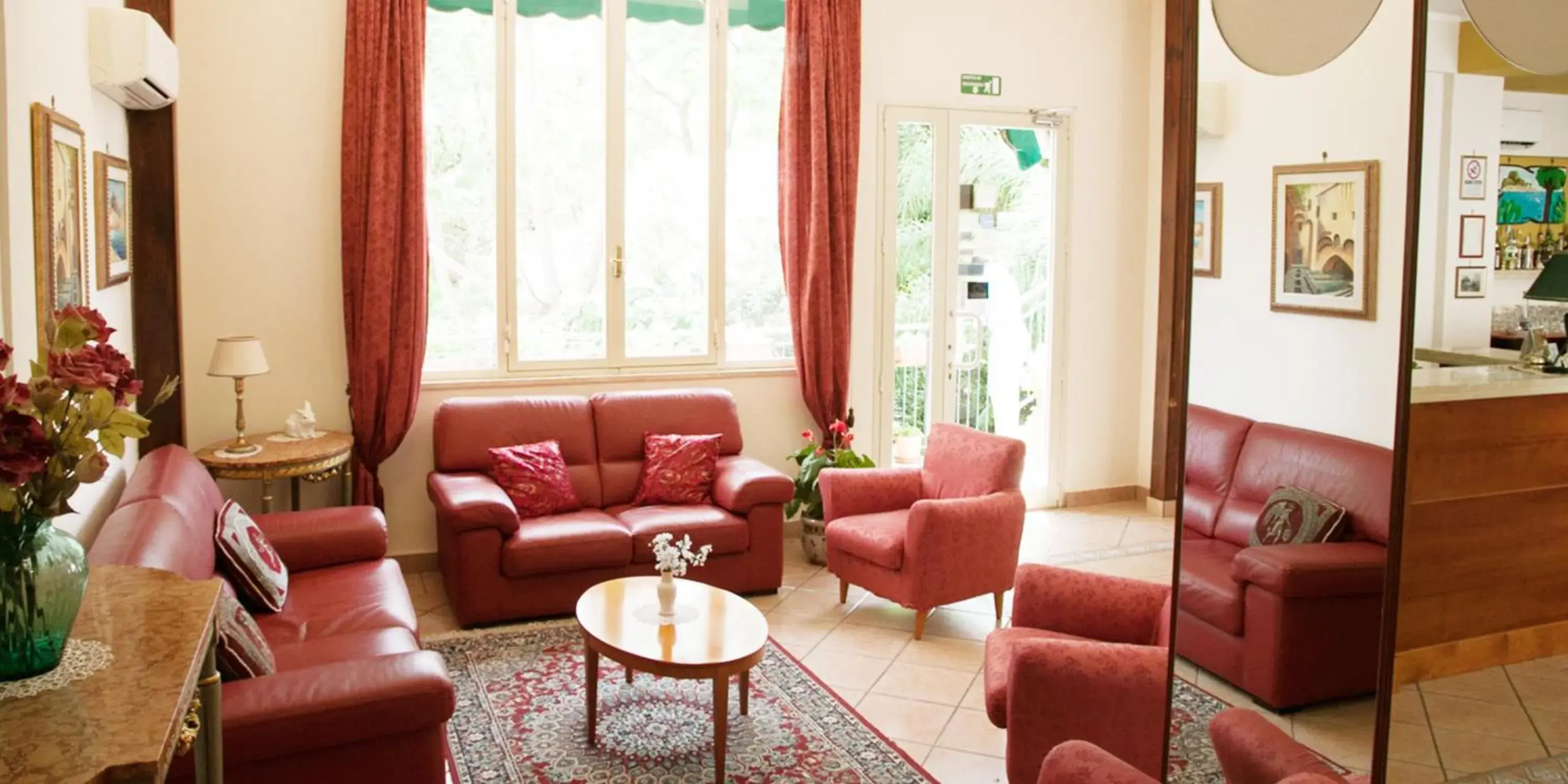 Lobby or reception, Seating Area in Hotel Mediterraneo