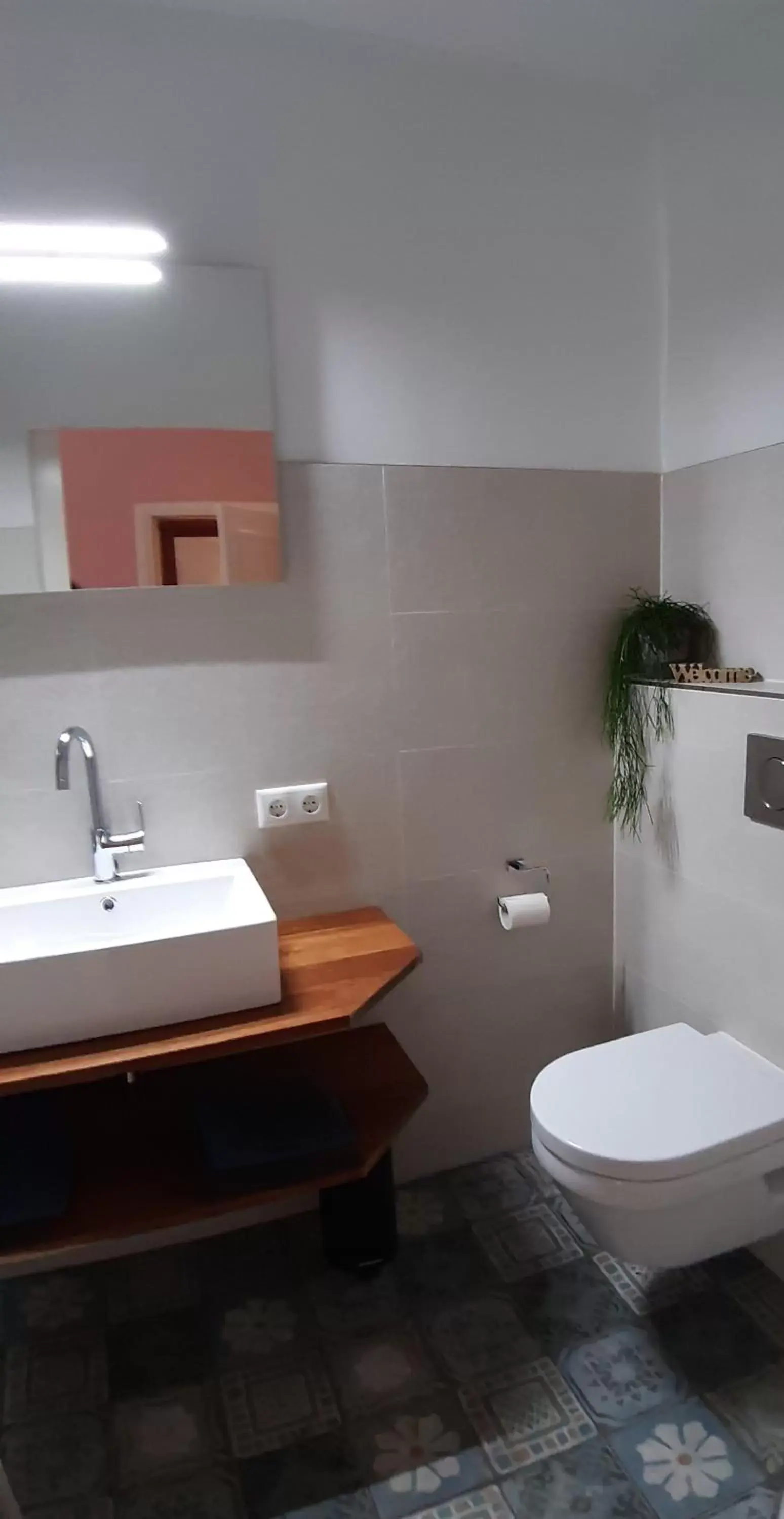 Bathroom in Lekkerwegbijleeuwen, 1 minuut naar hartje centrum