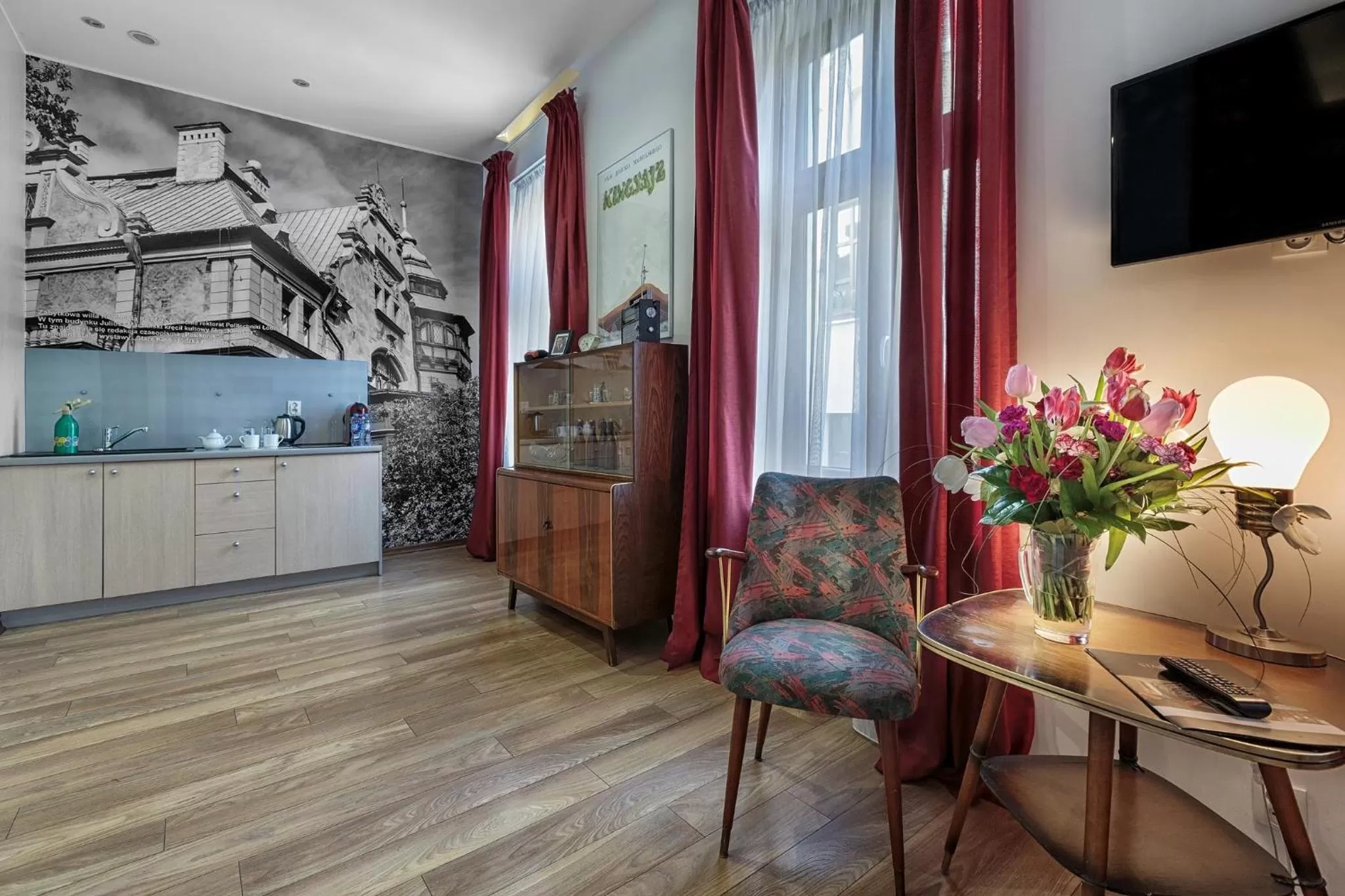 Photo of the whole room in Stare Kino Cinema Residence