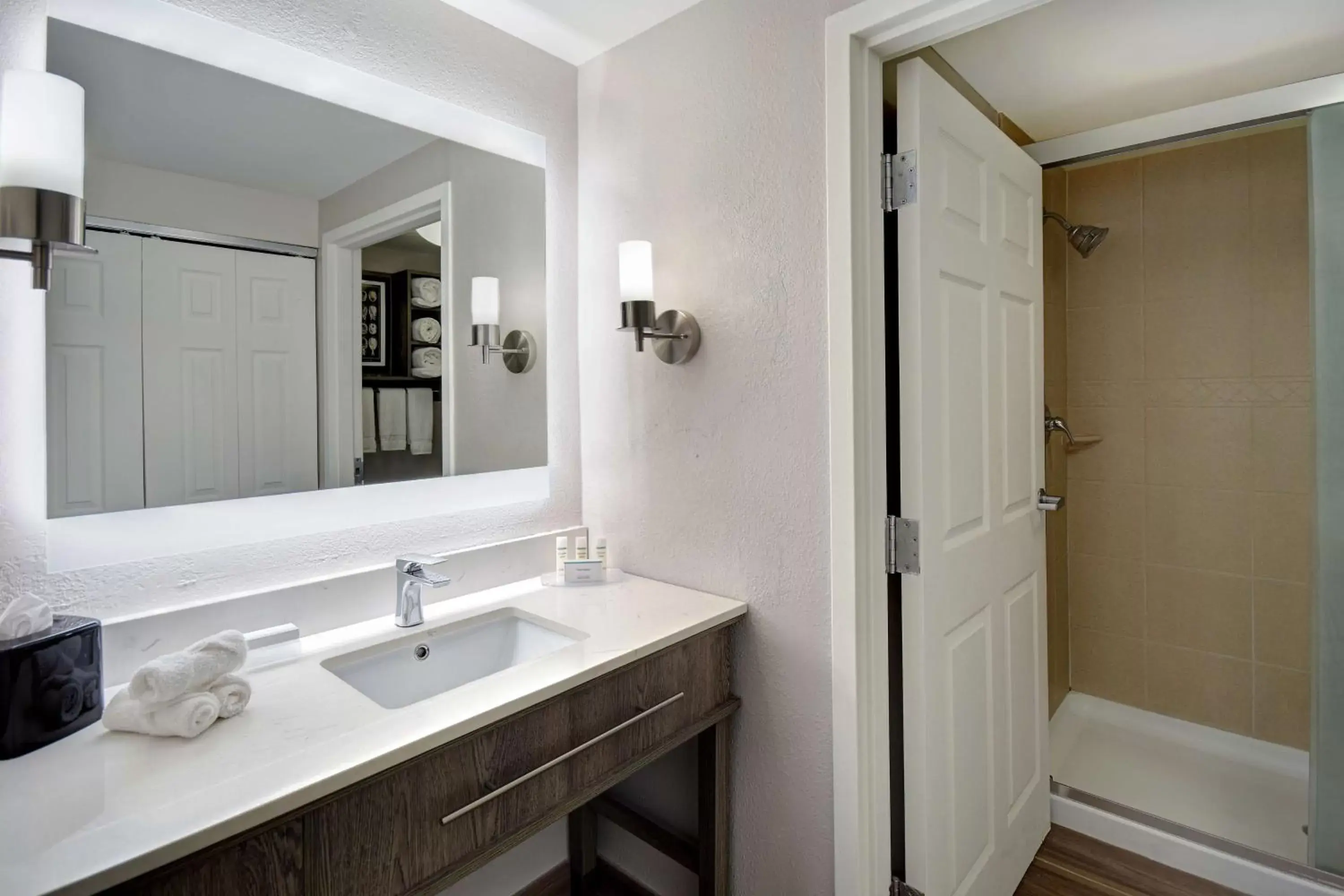 Bathroom in Homewood Suites Newport News - Yorktown by Hilton