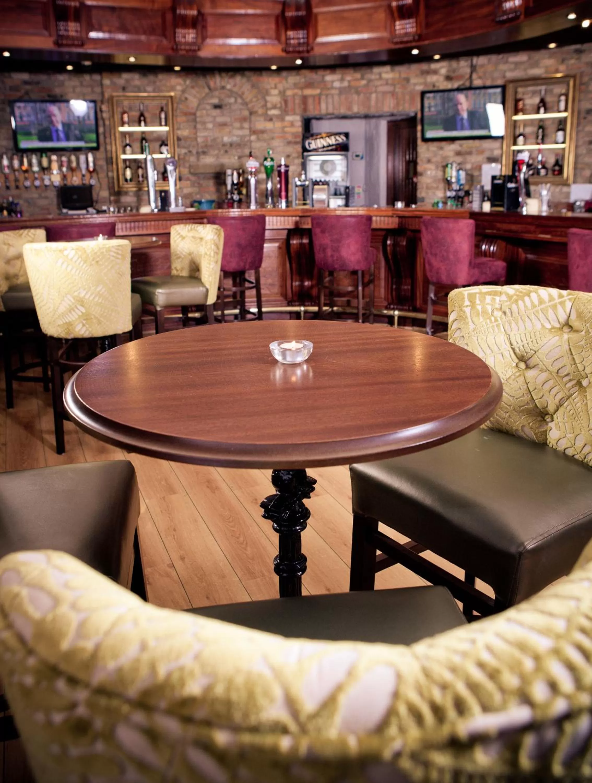 Lounge or bar in Darnley Lodge Hotel