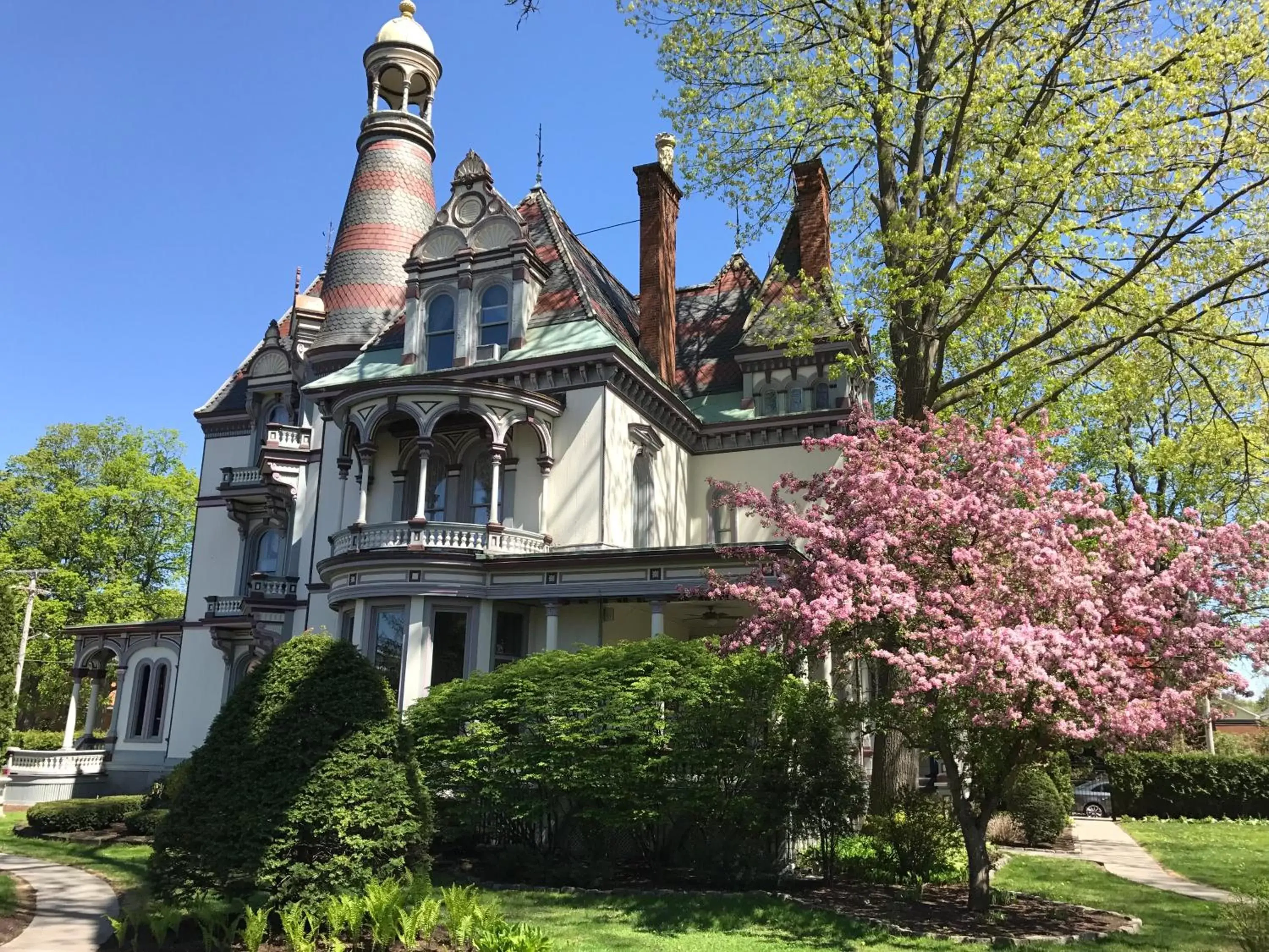 Property Building in Batcheller Mansion Inn