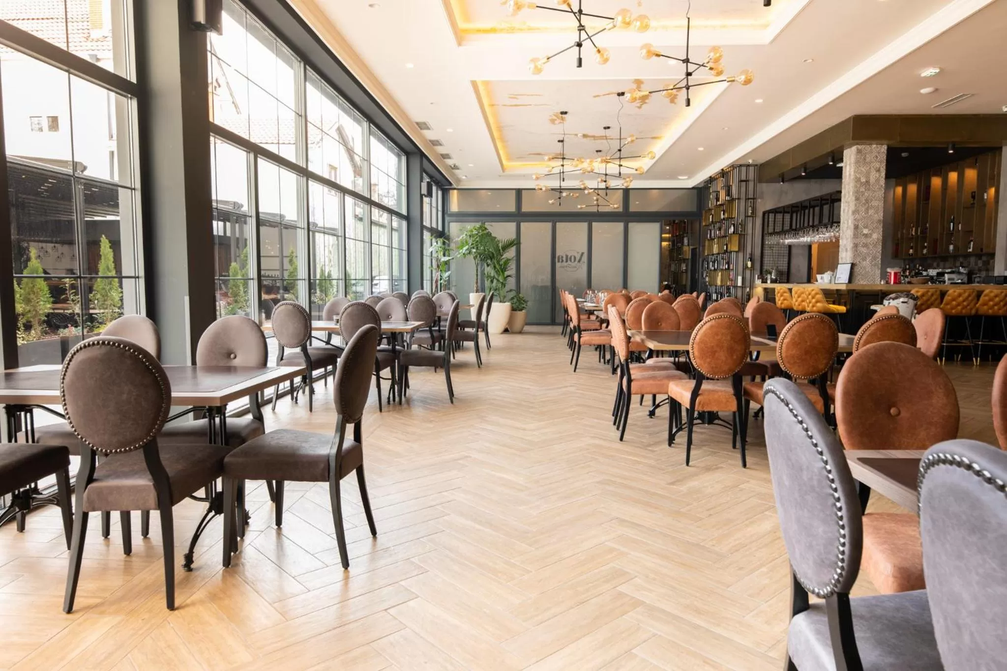 Restaurant/places to eat in Hotel Nota