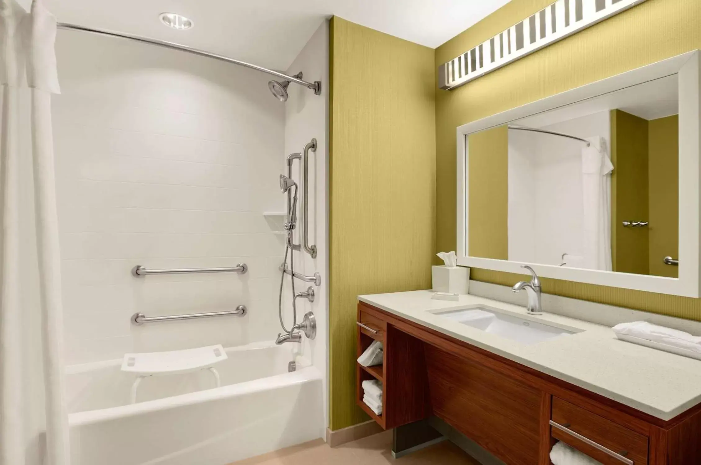 Bathroom in Home2 Suites by Hilton Baltimore/White Marsh