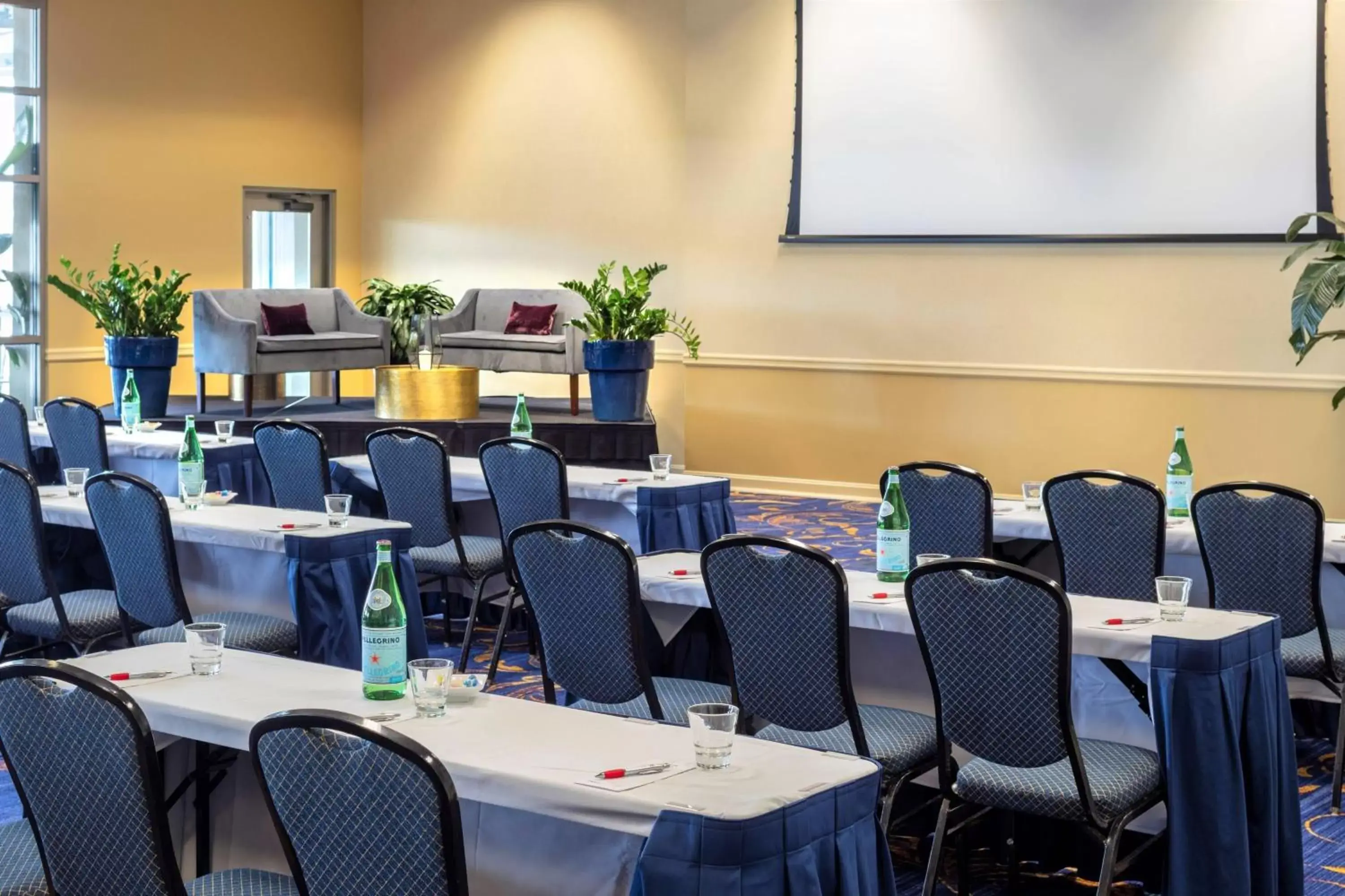 Meeting/conference room in Marriott Shoals Hotel & Spa