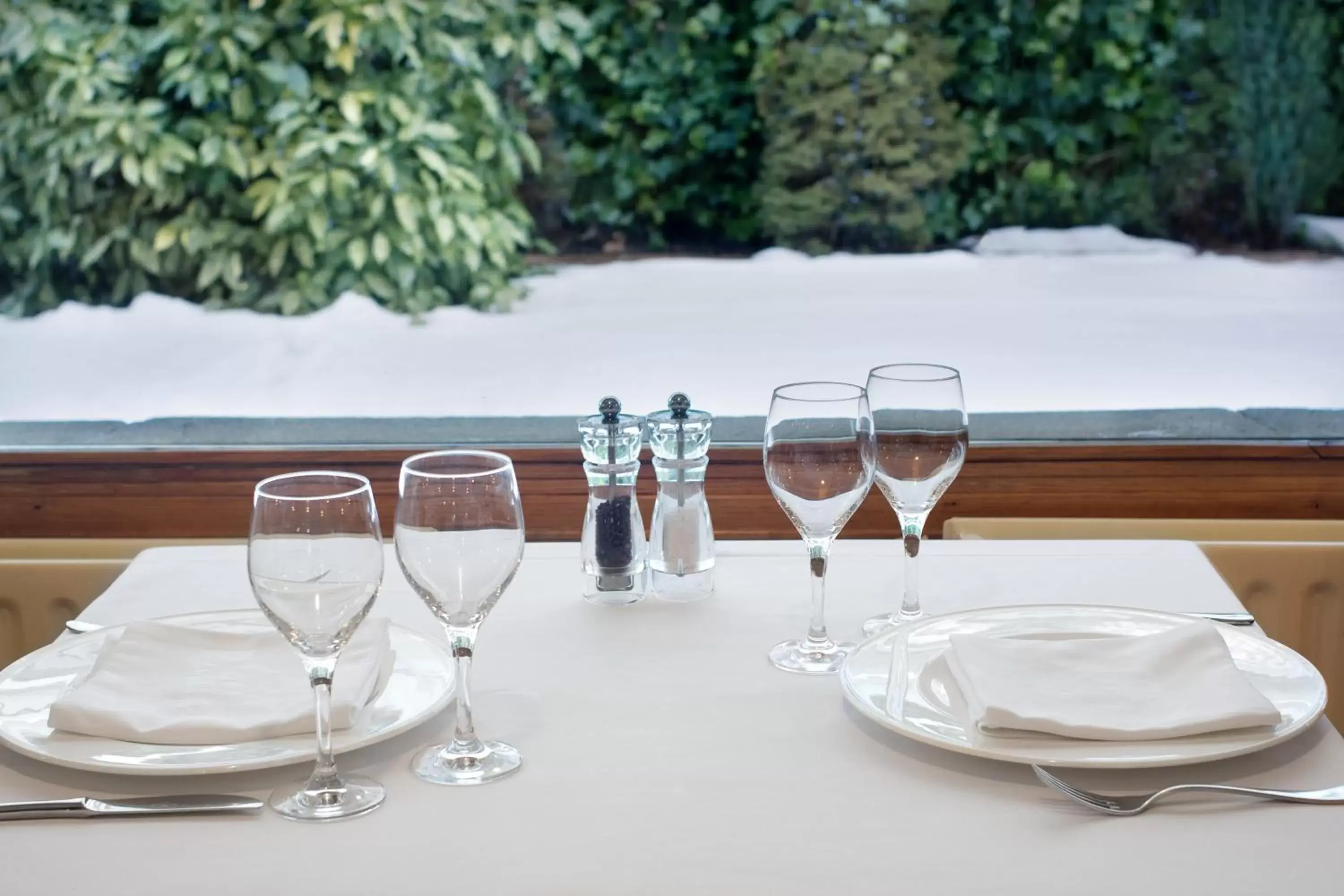 Restaurant/places to eat in Rutllan & Spa Restaurant/places to eat in Rutllan & Spa