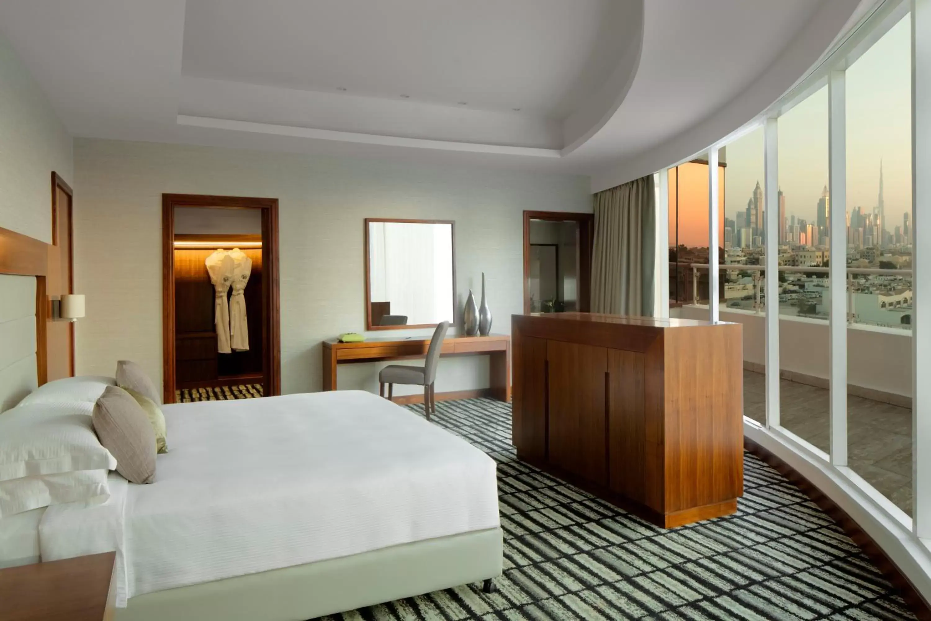 Bed in Jumeira Rotana – Dubai