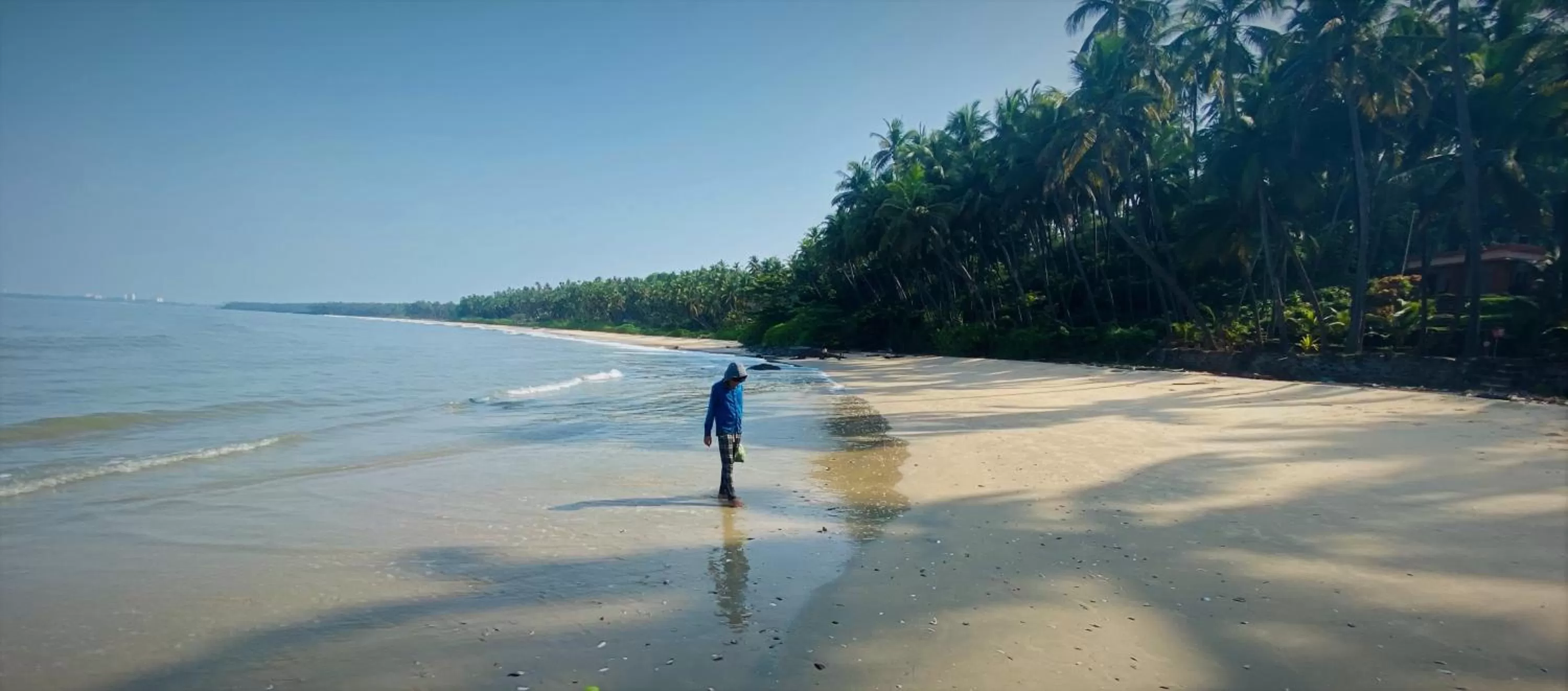 Entertainment in White Shell