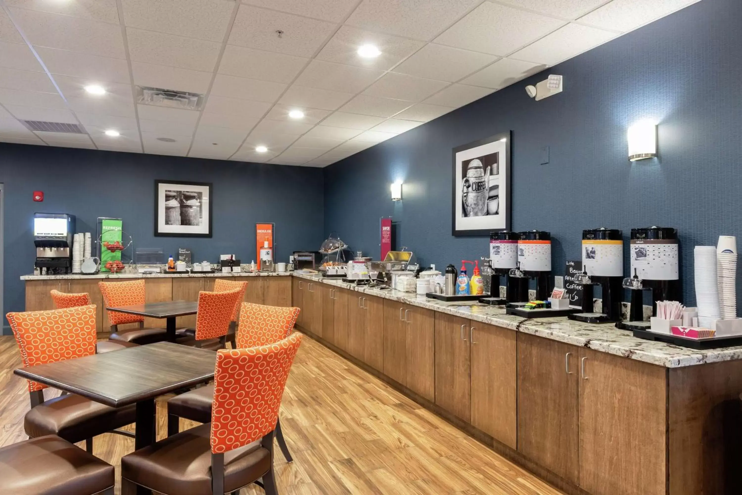 Dining area, Restaurant/Places to Eat in Hampton Inn Houston/Humble-Airport Area