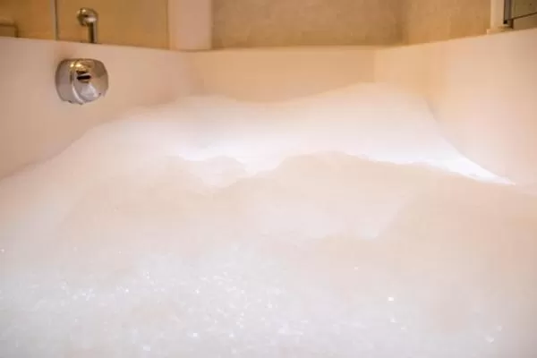 Hot Tub in Hotel La Locanda