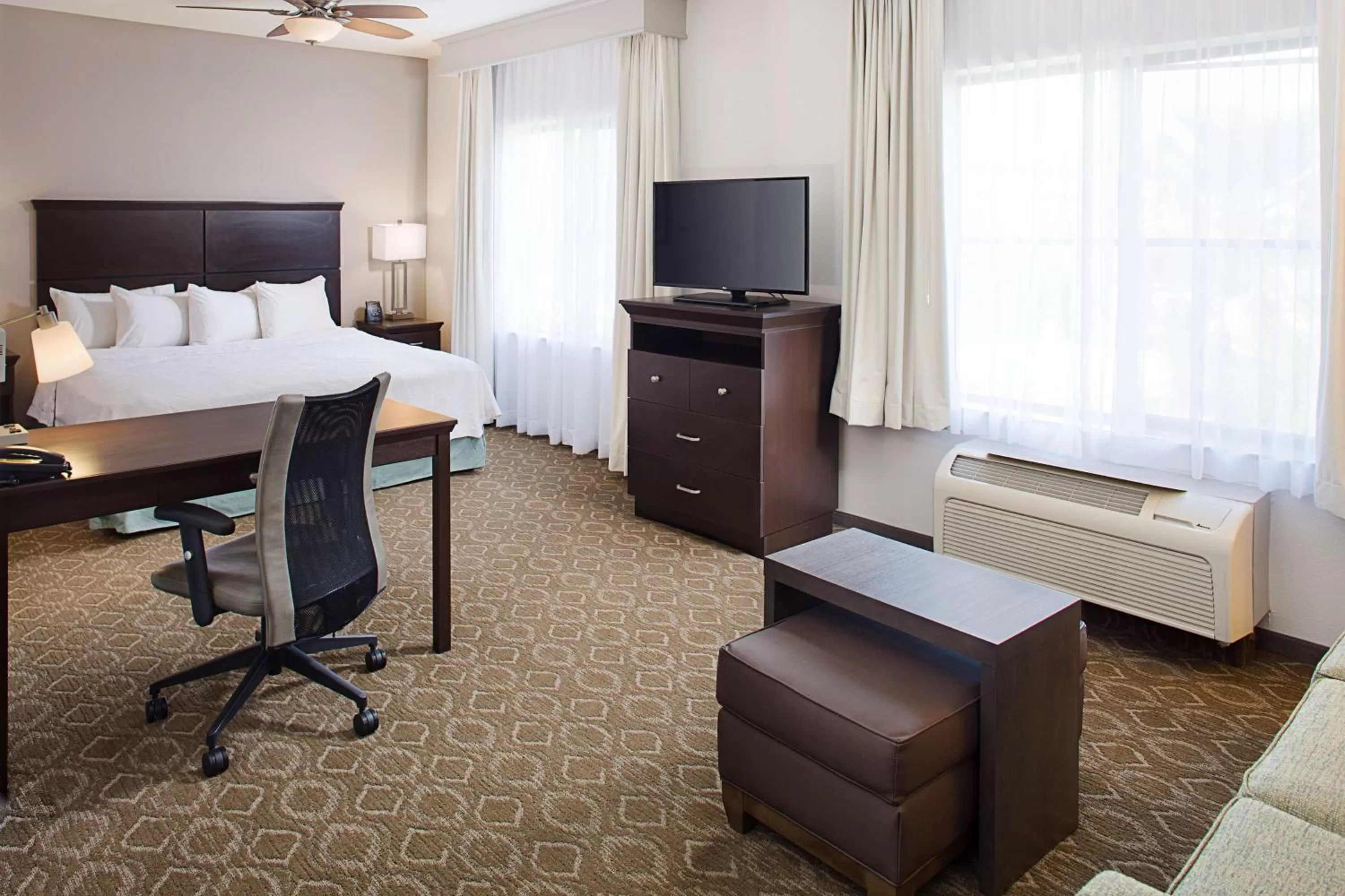 Bedroom, Bed in Homewood Suites Lancaster