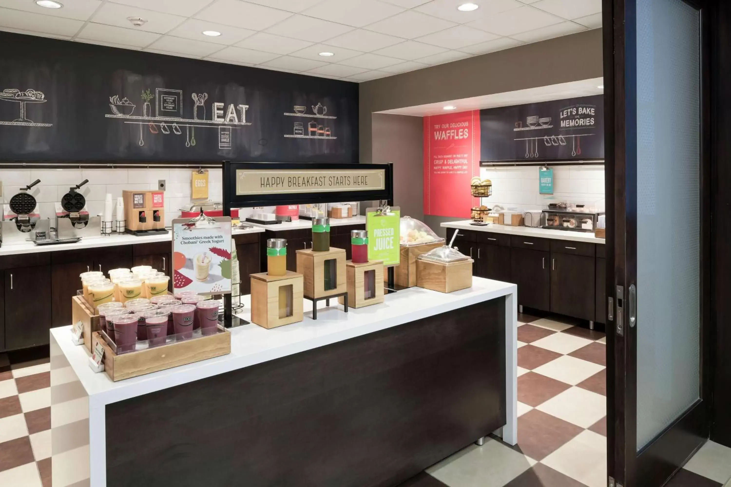 Breakfast in Hampton Inn & Suites Rochester-North Breakfast in Hampton Inn & Suites Rochester-North