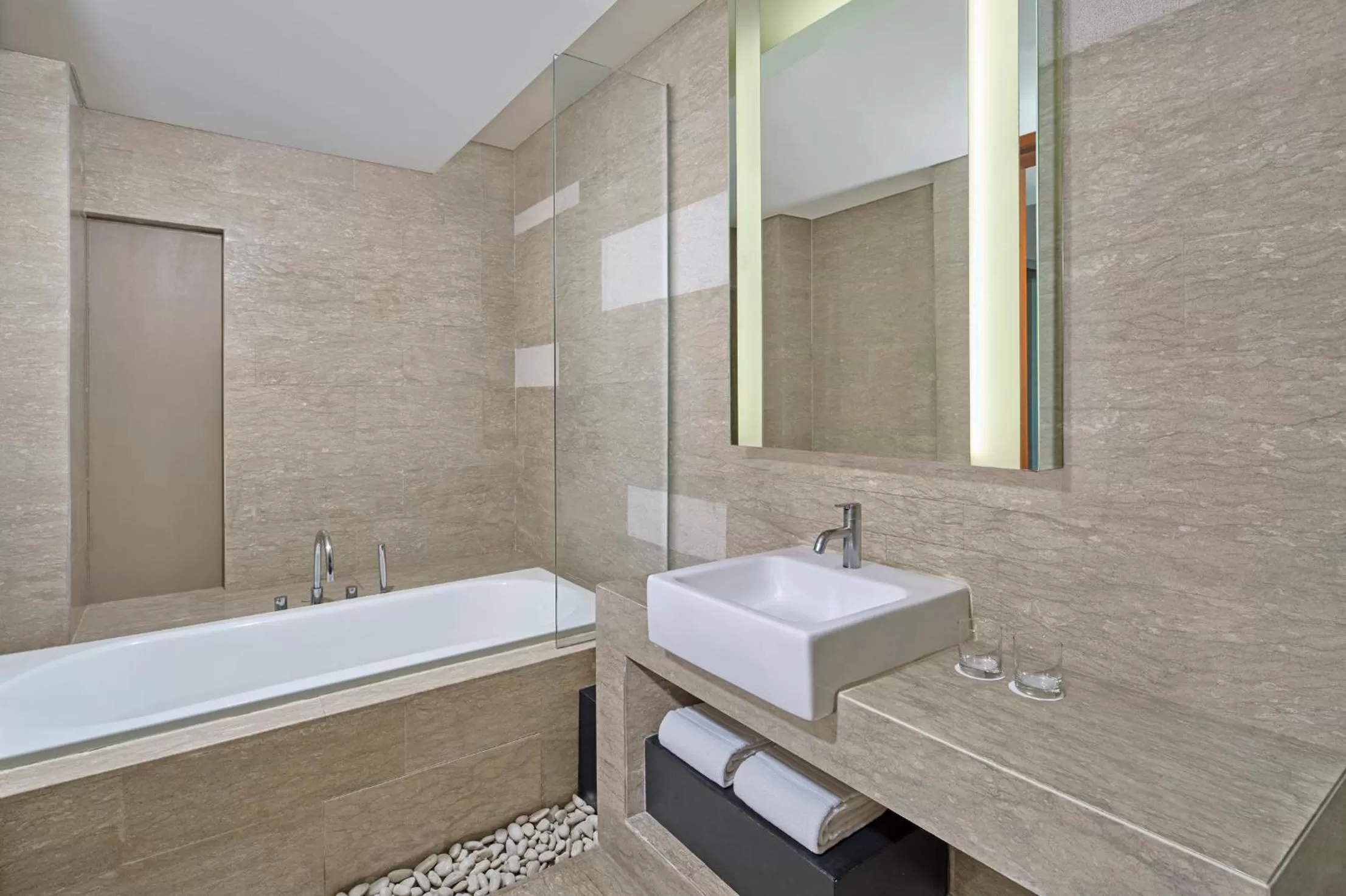 Shower in Courtyard by Marriott Bali Nusa Dua Resort