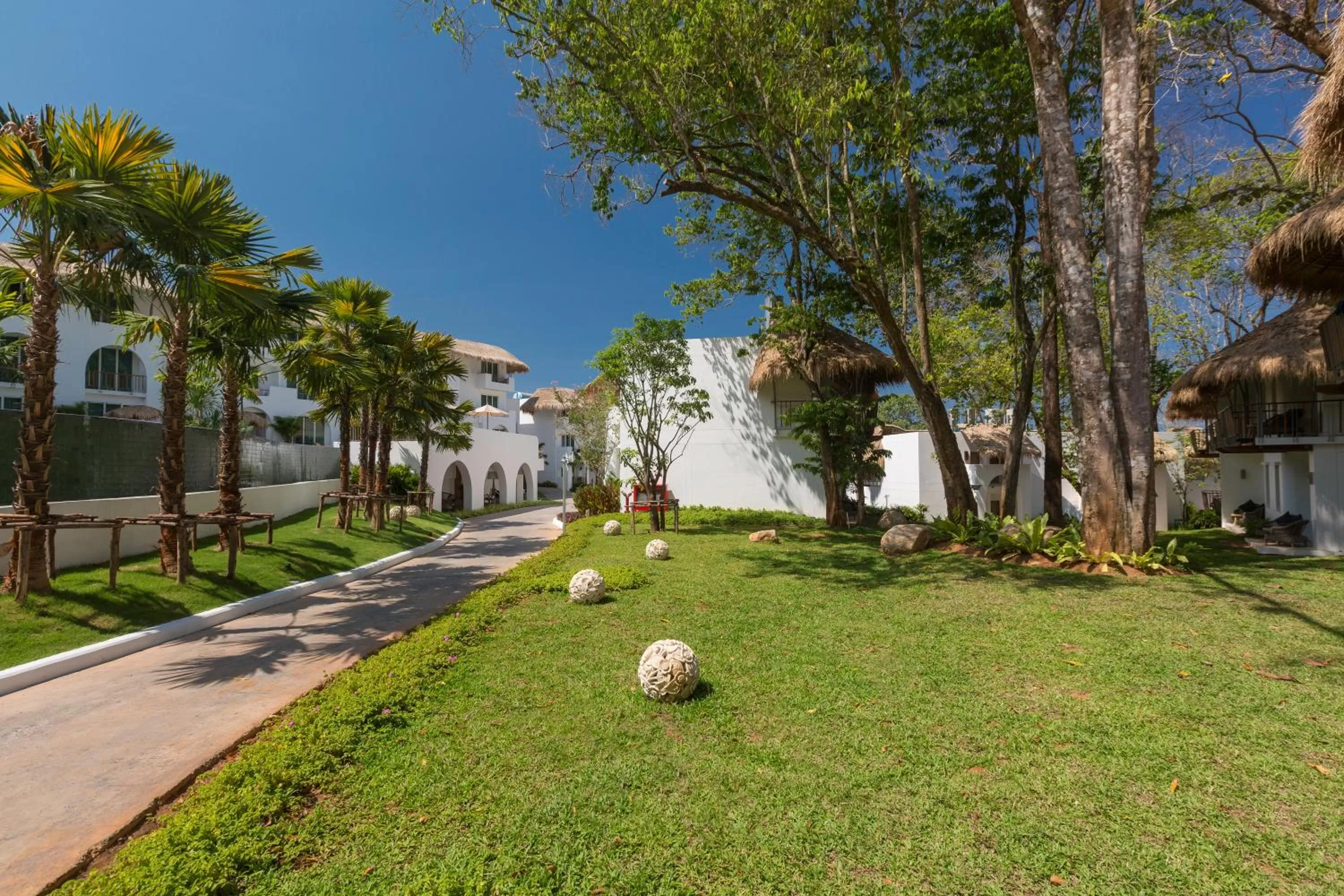 Garden in Eden Beach Khao Lak Resort & Spa