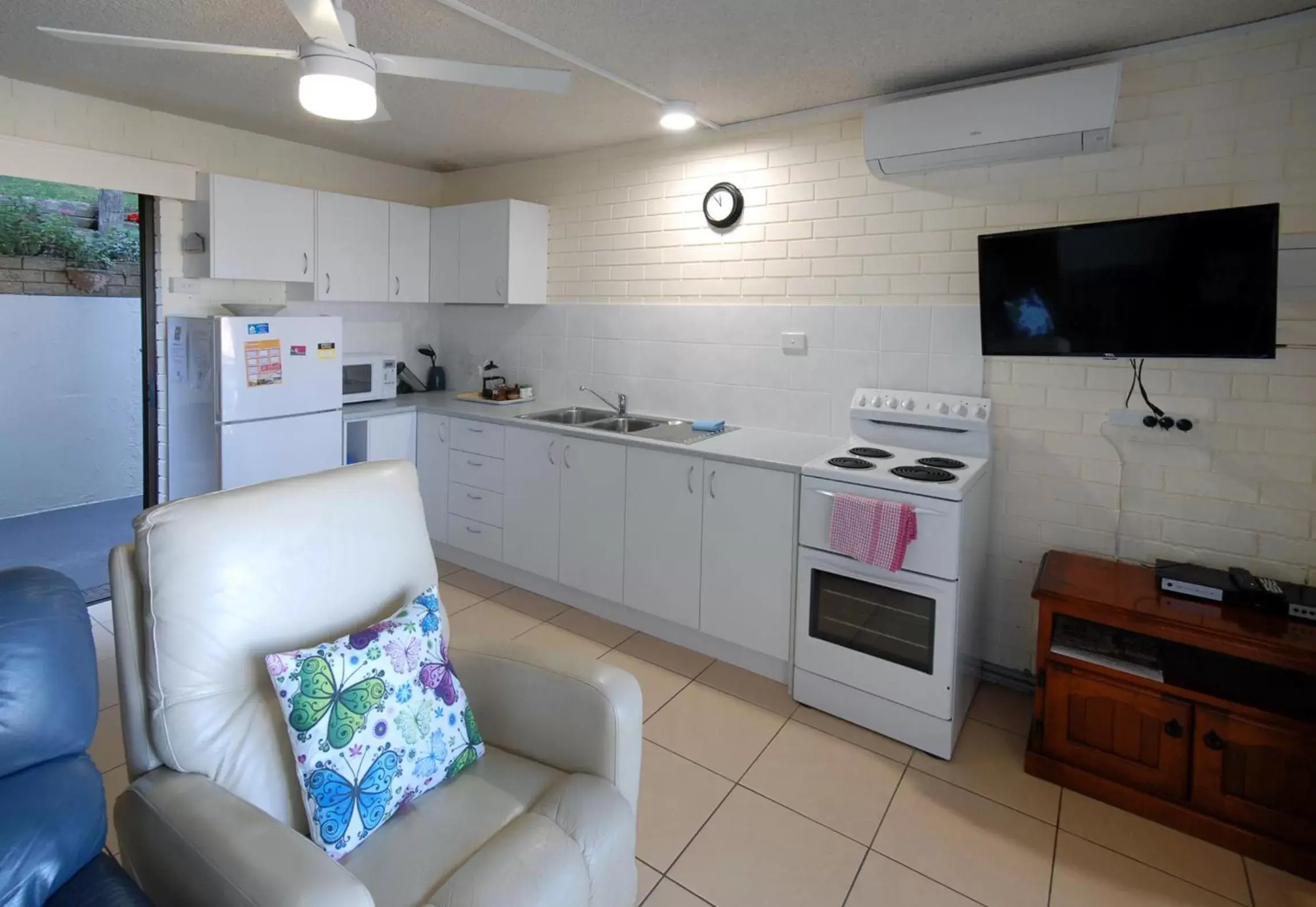 Kitchen or kitchenette, Kitchen/Kitchenette in Marcel Towers Holiday Apartments