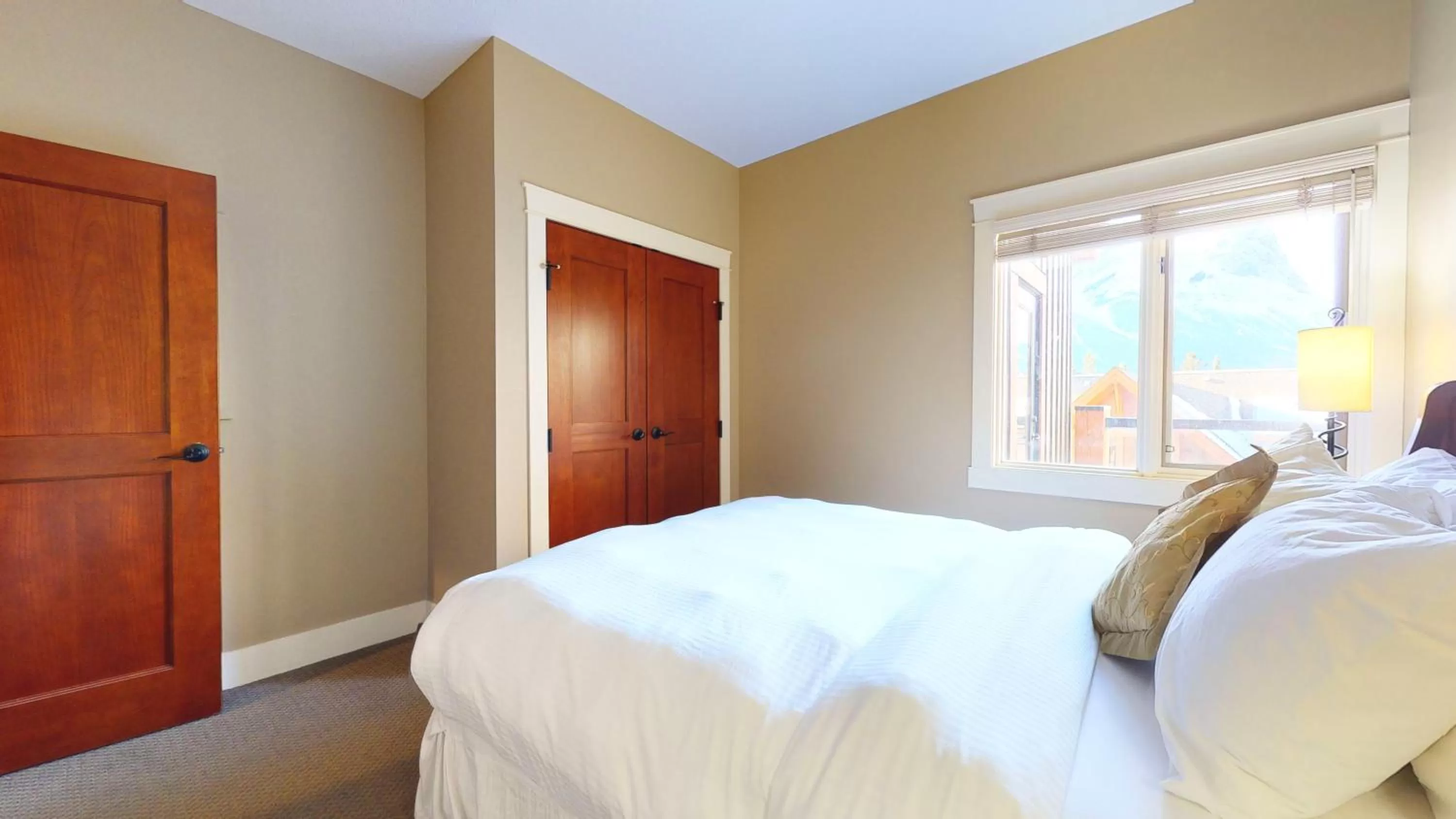 Bed in Spectacular Penthouse With Amazing Views, Indoor Pool and Hot tub