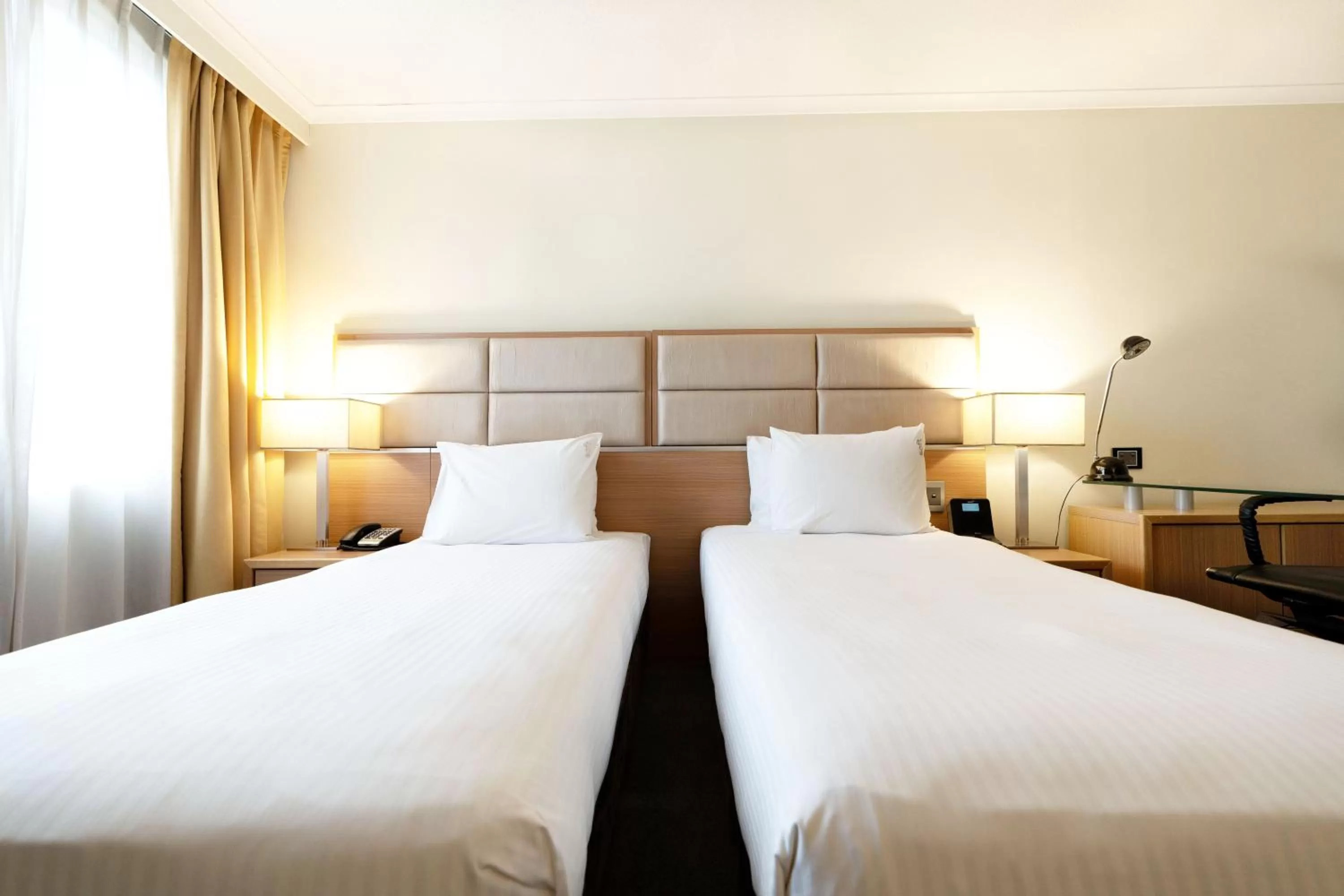 Bed in Holiday Inn Parramatta by IHG
