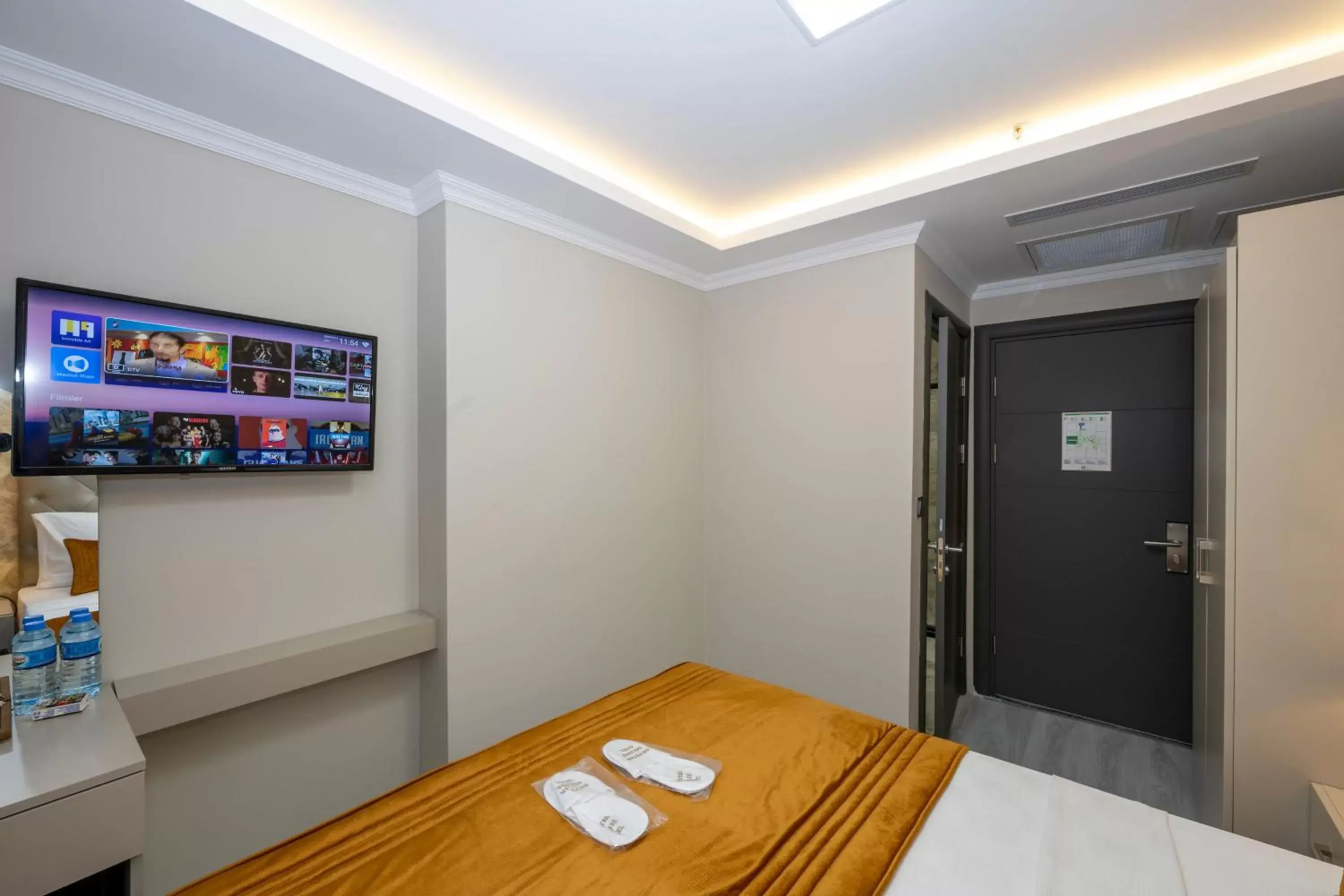 Bed in SKYSTAR DELUXE HOTEL Bed in SKYSTAR DELUXE HOTEL