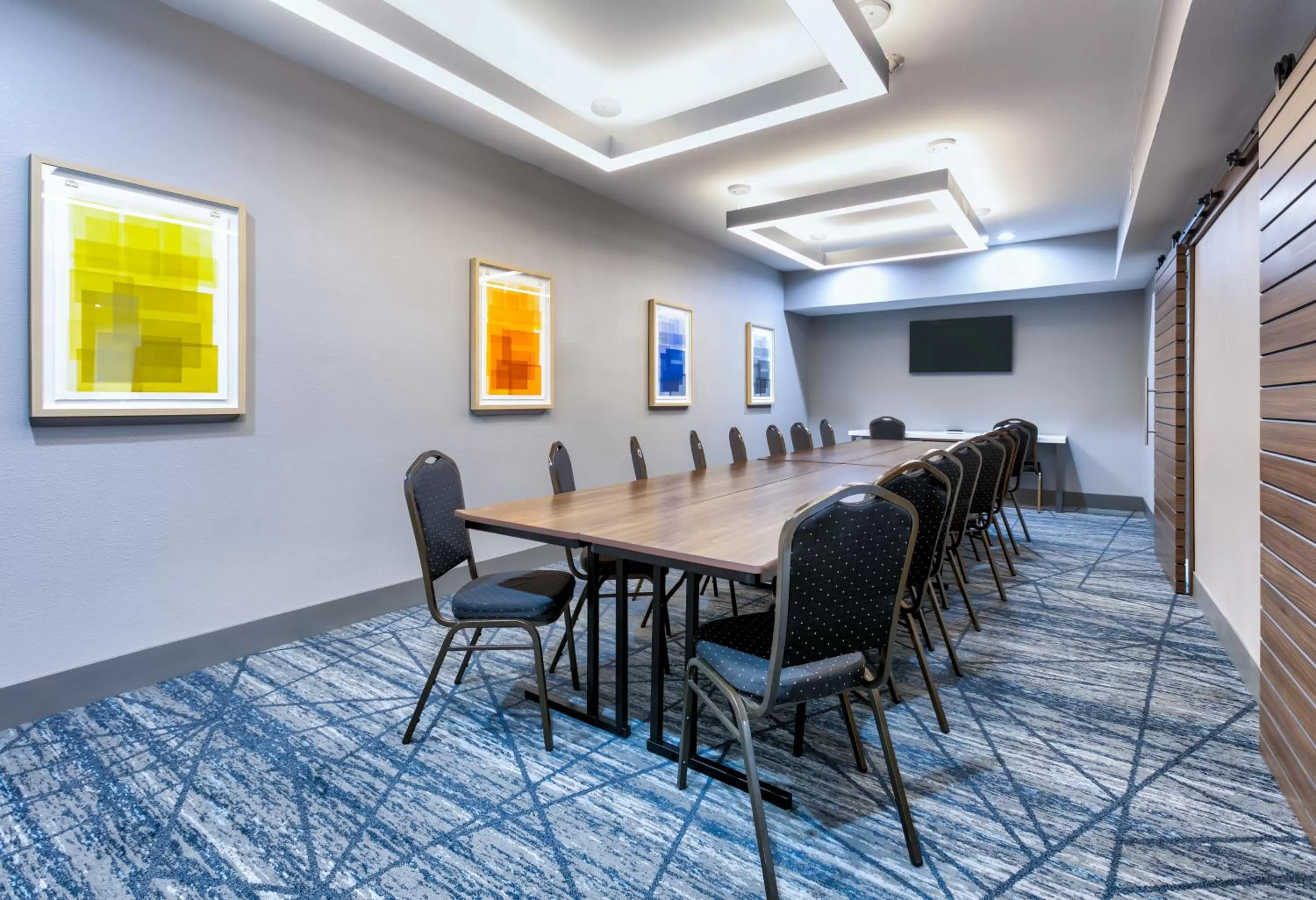 Meeting/conference room in Holiday Inn Express & Suites DALLAS PARK CENTRAL NORTHEAST by IHG