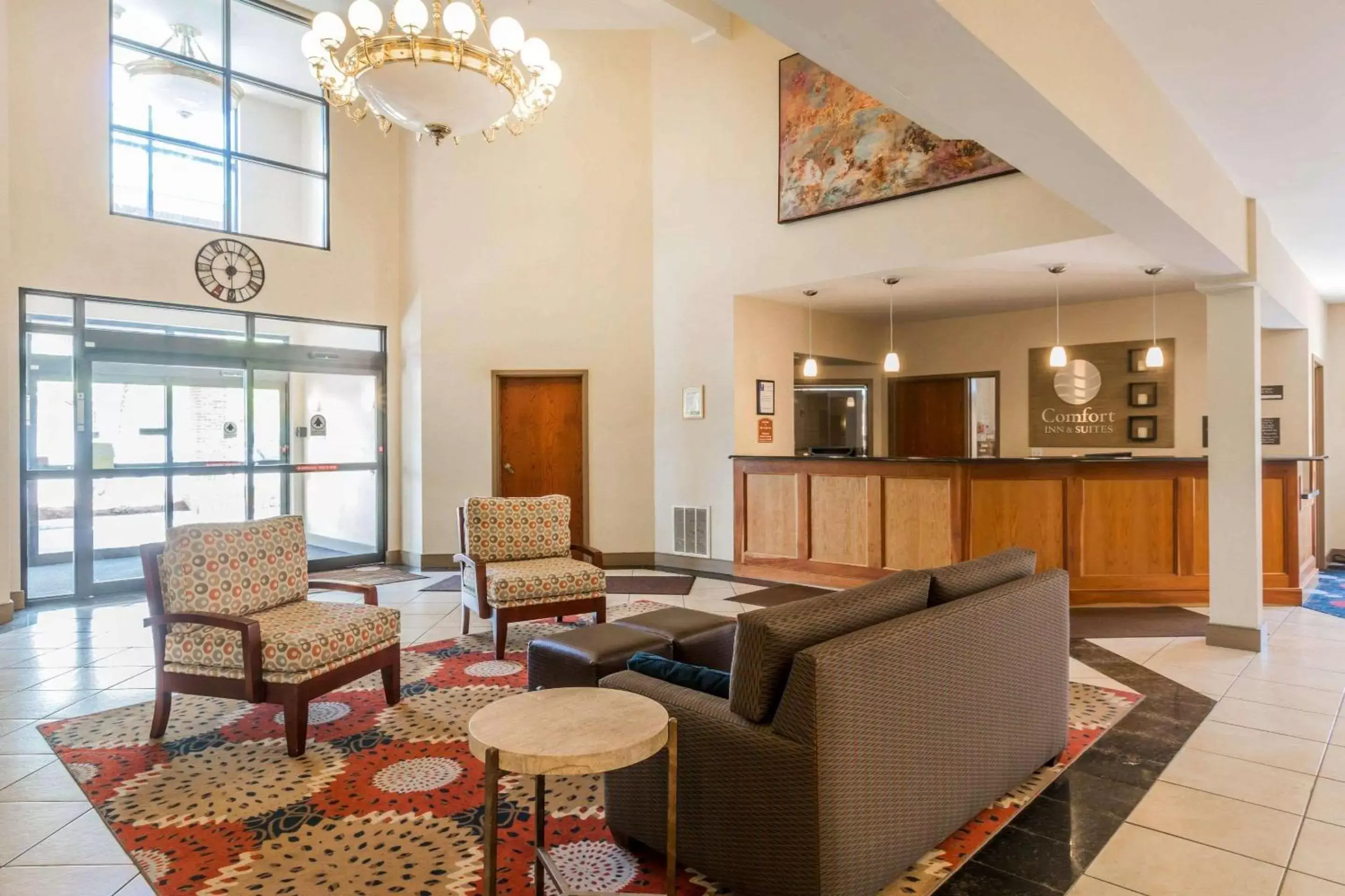 Lobby or reception, Seating Area in Comfort Inn & Suites South Burlington