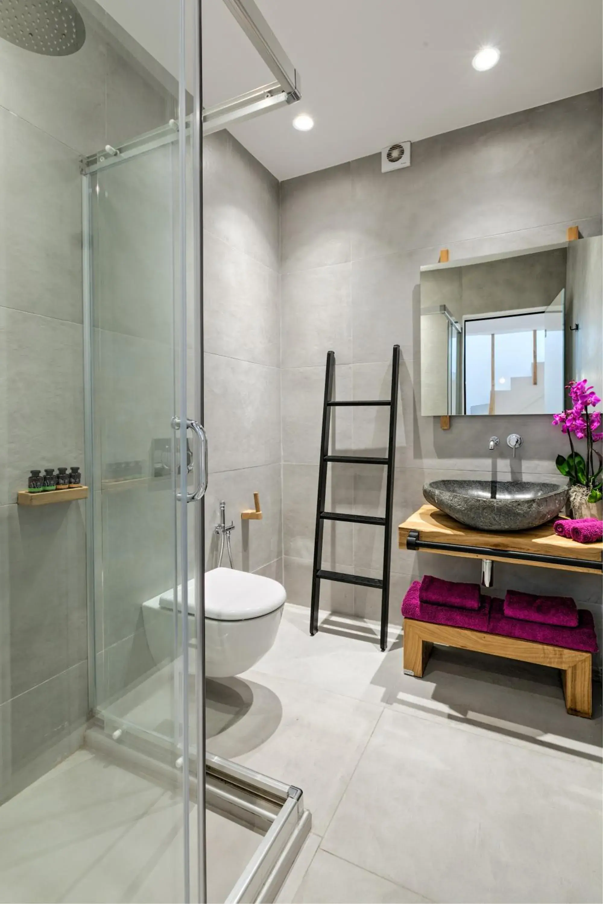 Shower, Bathroom in Portes Suites & Villas Mykonos