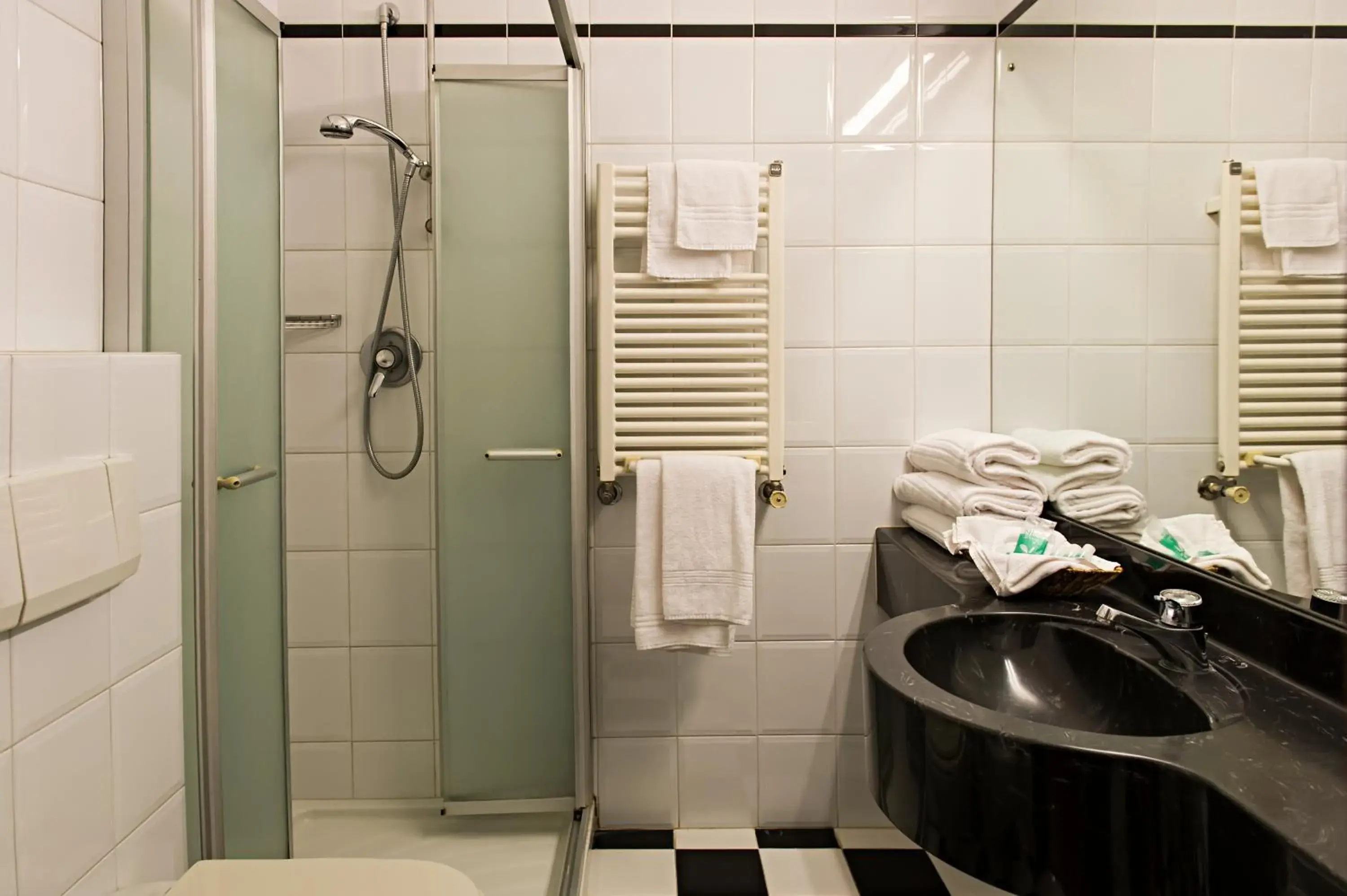 Bathroom in Hotel Cinzia Ristorante