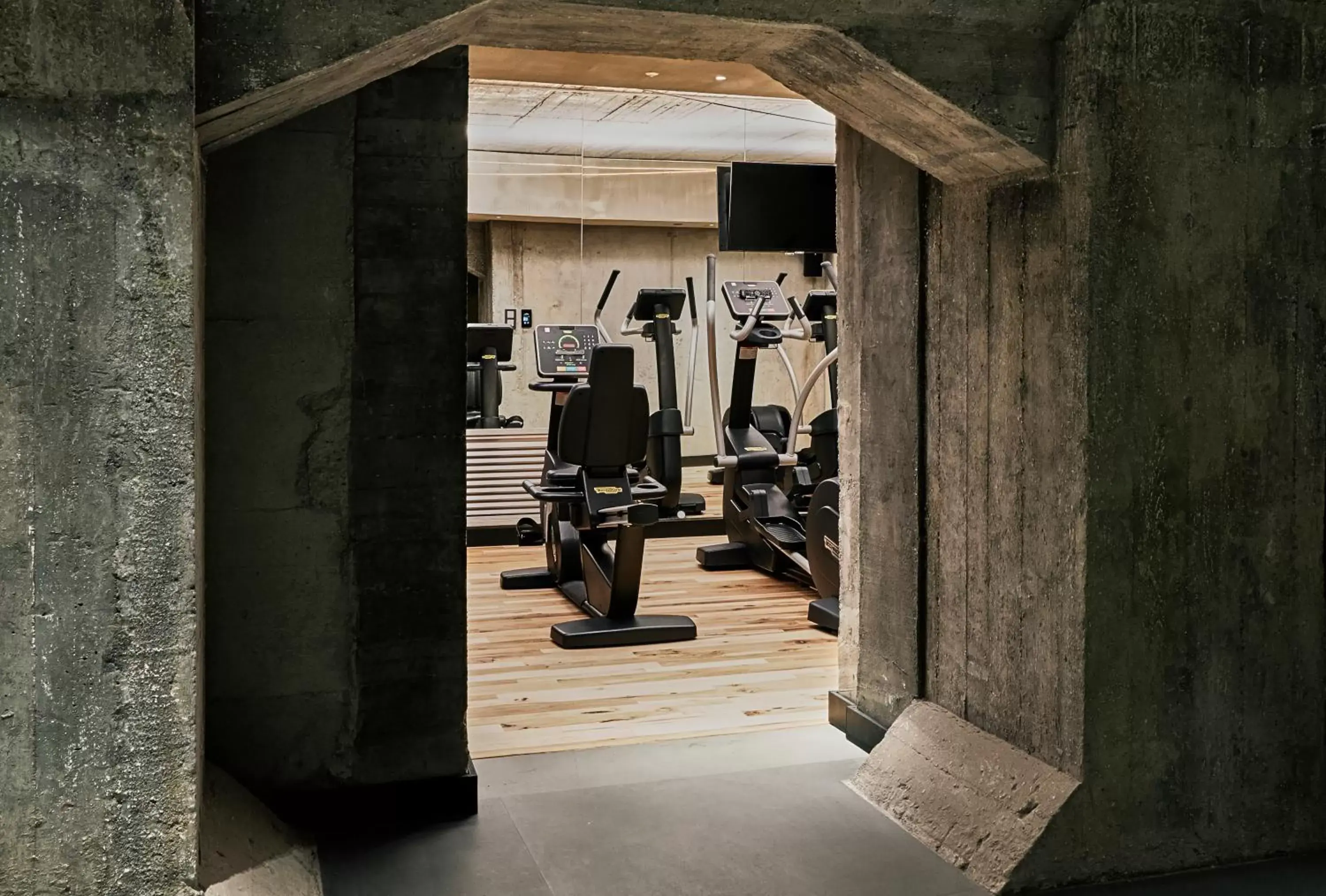 Fitness centre/facilities in Hotel Warszawa Fitness centre/facilities in Hotel Warszawa