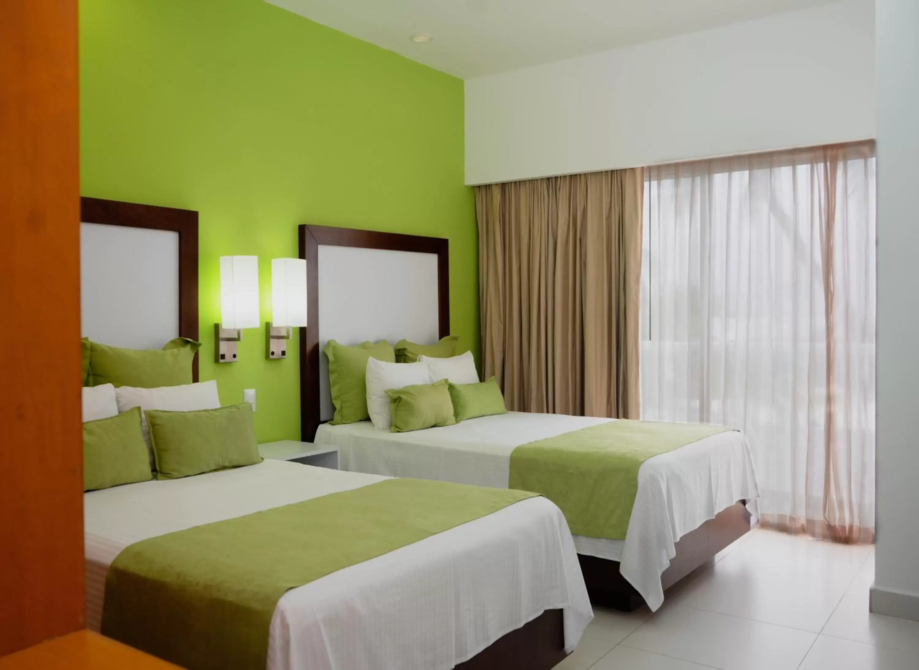 Bedroom, Bed in Cancun Bay Resort - All Inclusive