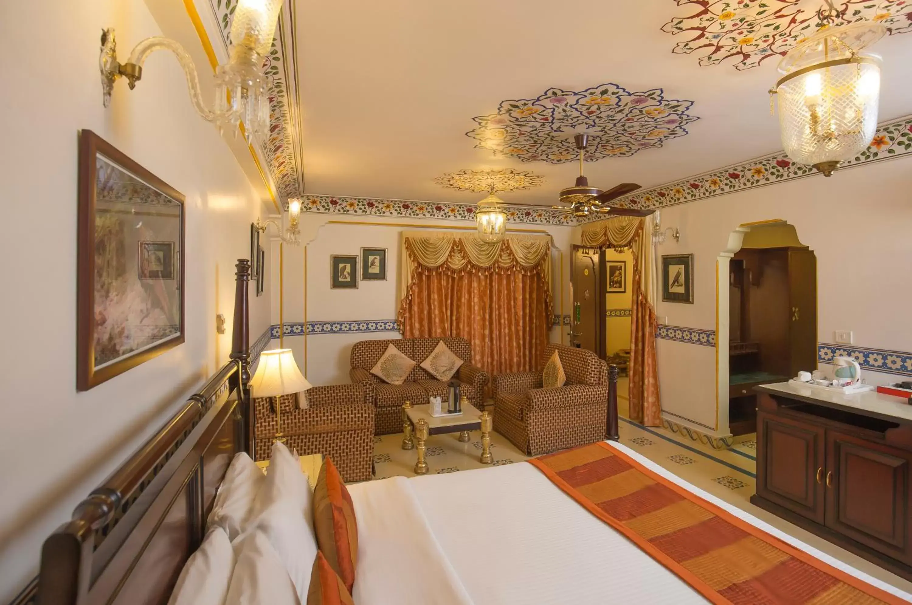 Photo of the whole room in Umaid Bhawan - A Heritage Style Boutique Hotel