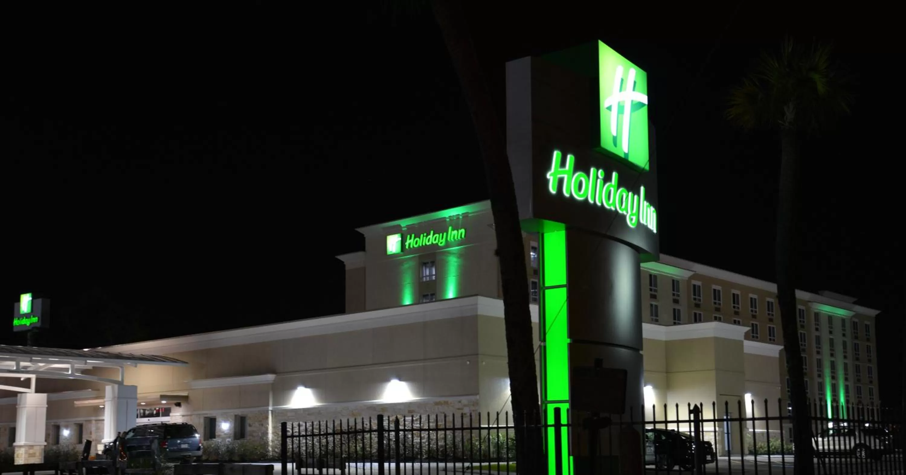 Property building in Holiday Inn - Beaumont East-Medical Ctr Area by IHG