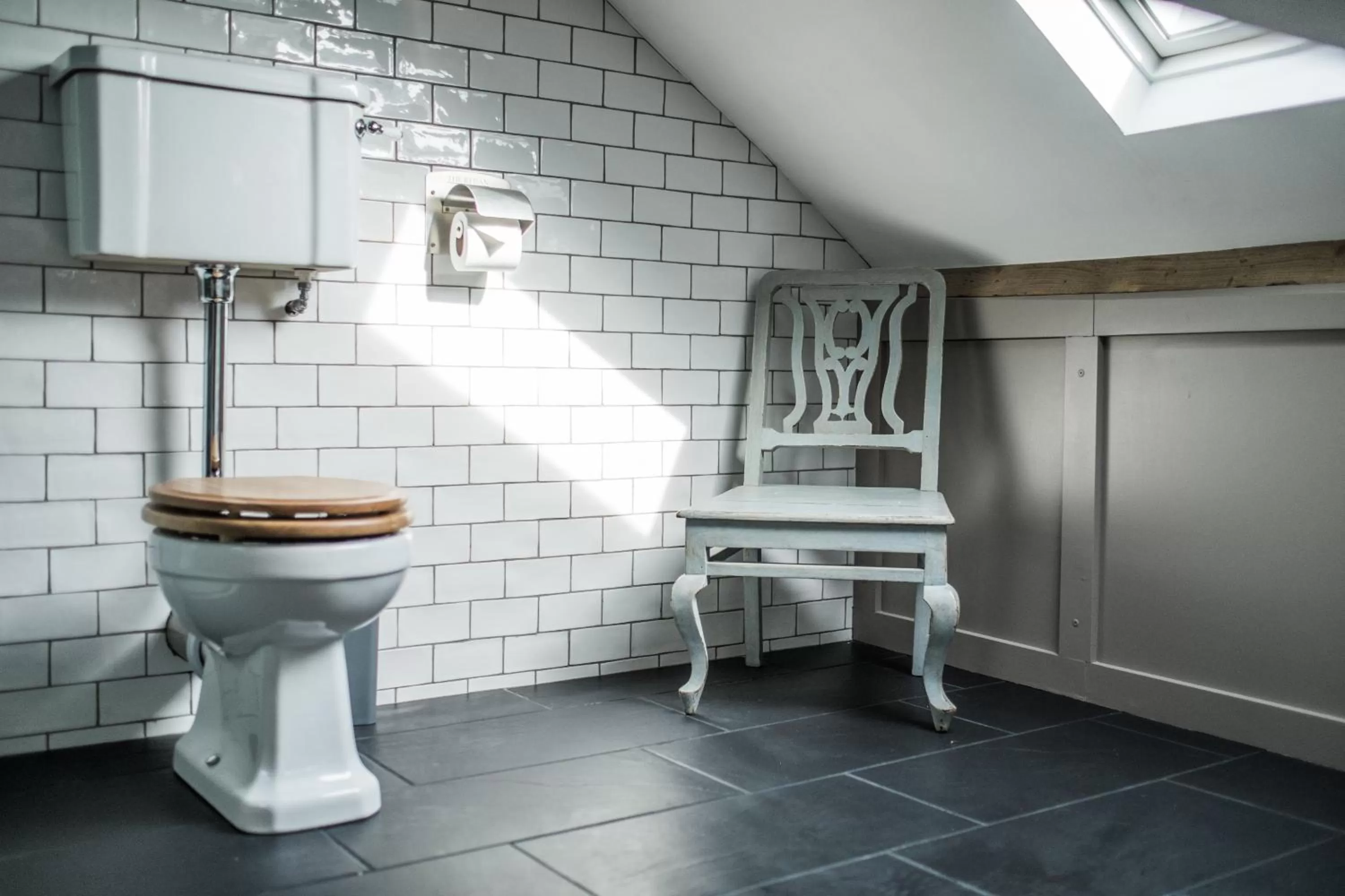 Toilet in The Redan Inn