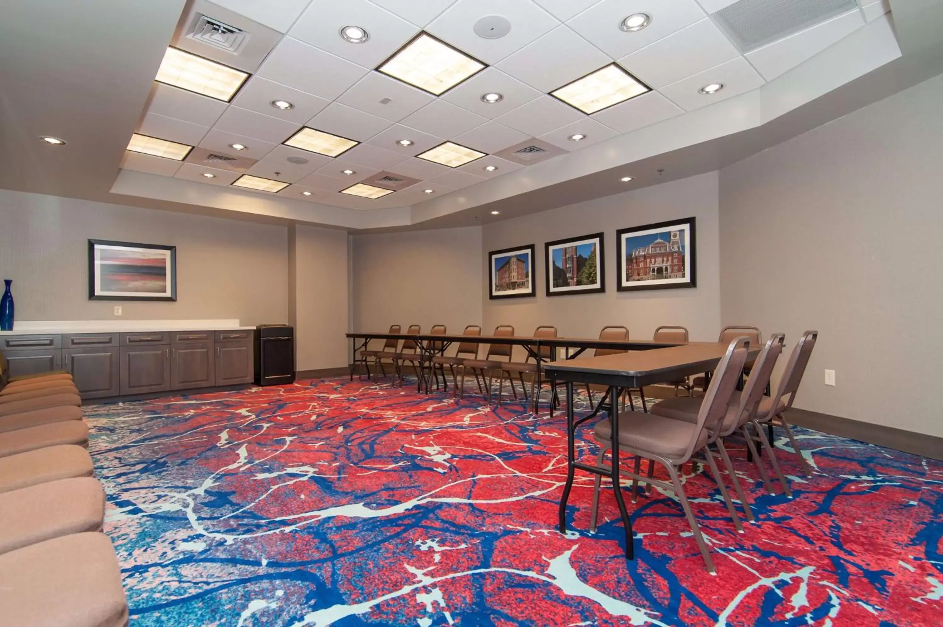 Meeting/conference room in Hampton Inn Norwich