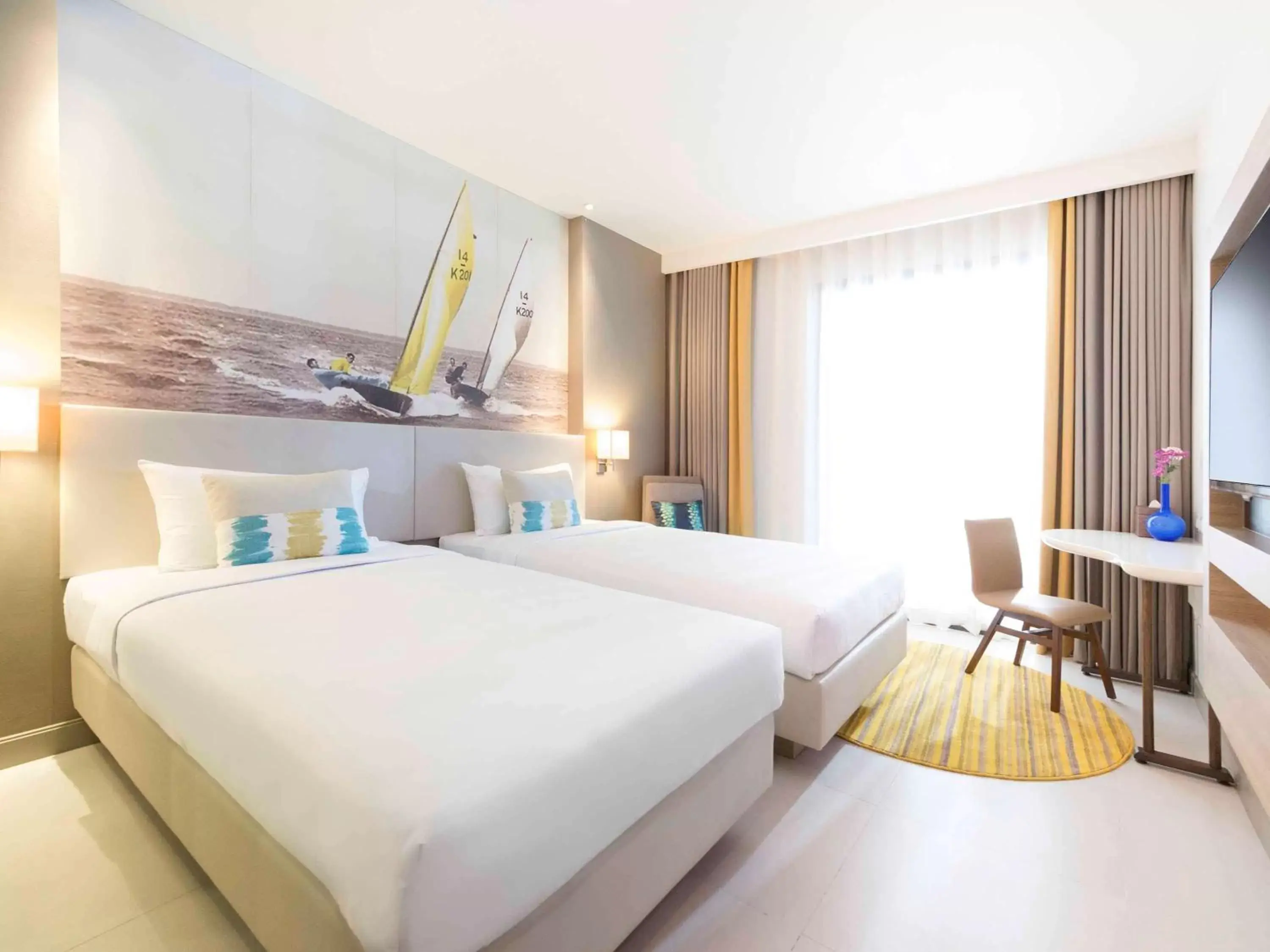 Deluxe Twin Room with Ocean View   in Mercure Pattaya Ocean Resort