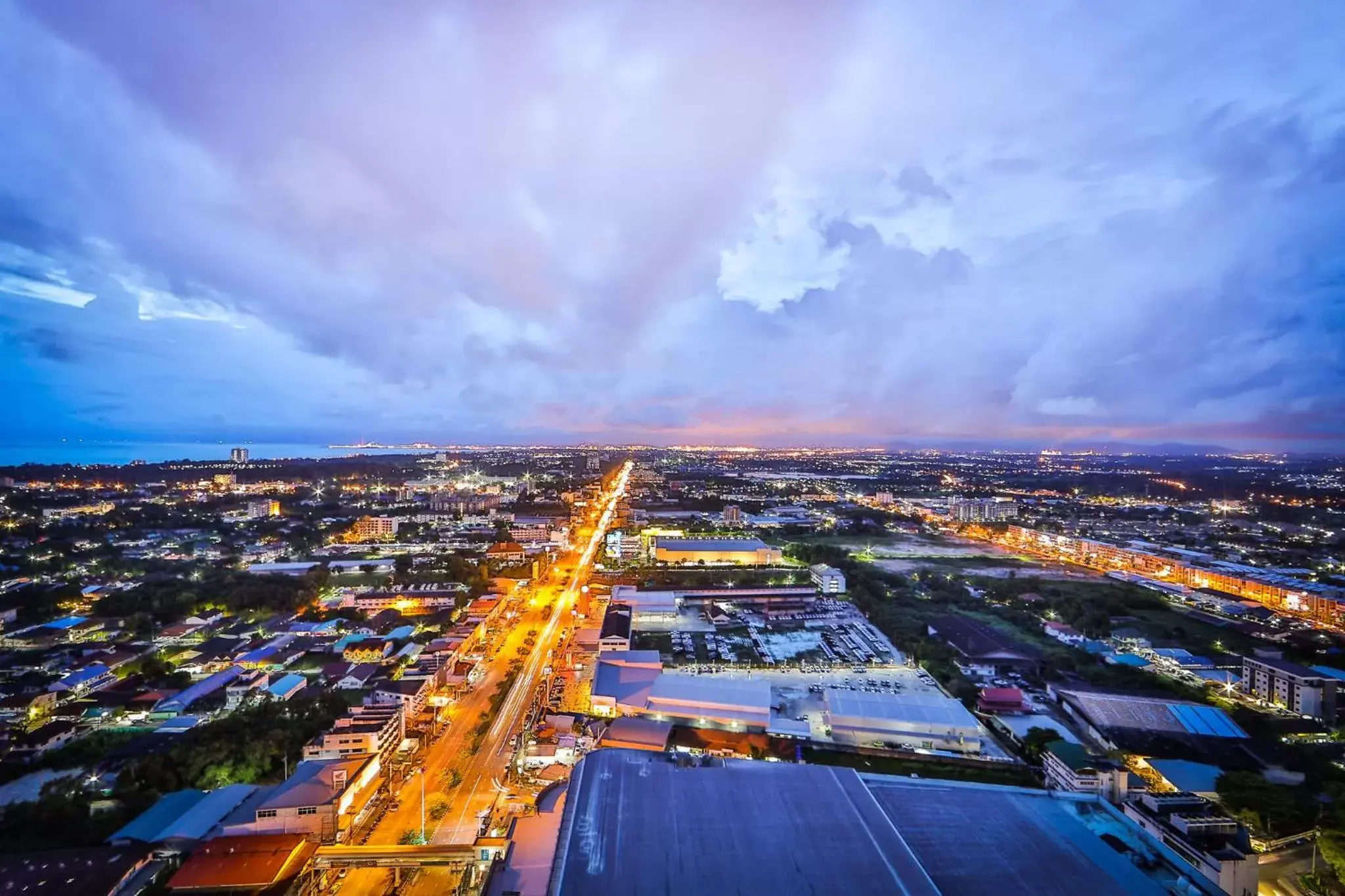 Property building, Bird's-eye View in Holiday Inn & Suites Rayong City Centre, an IHG Hotel