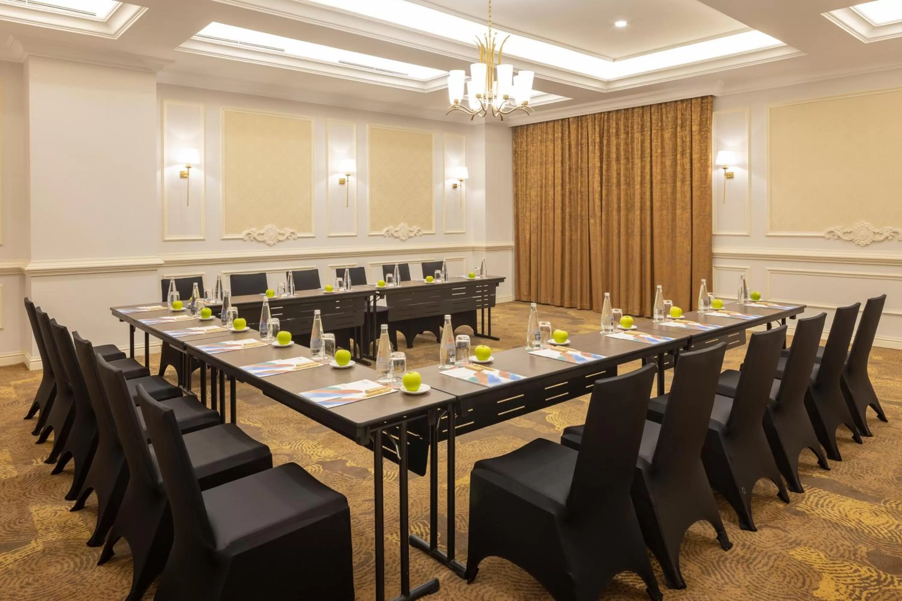 Meeting/conference room in Meliá Vinpearl Phu Ly