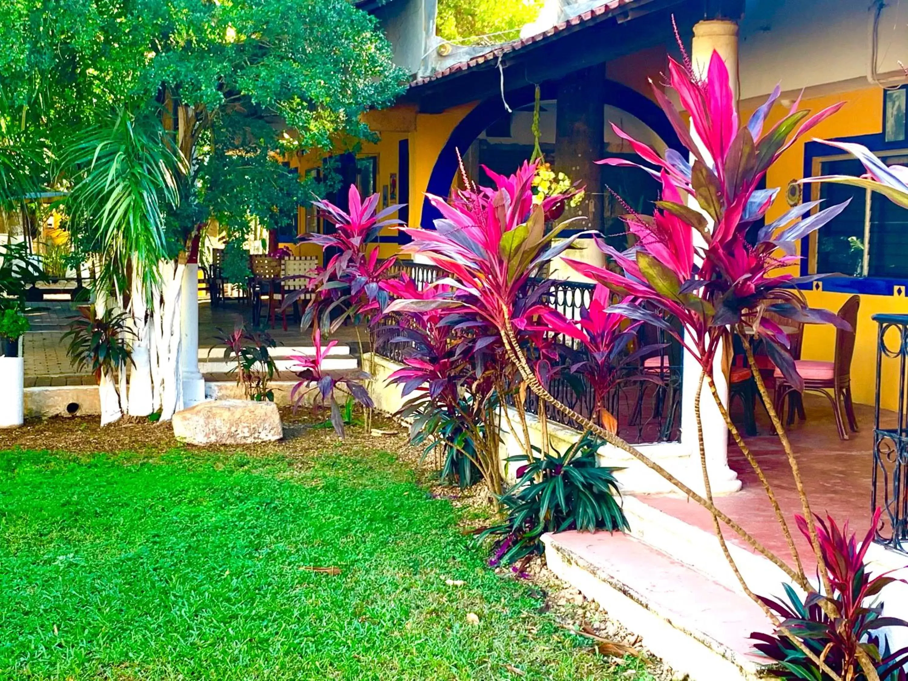 Garden in Hotel Green River