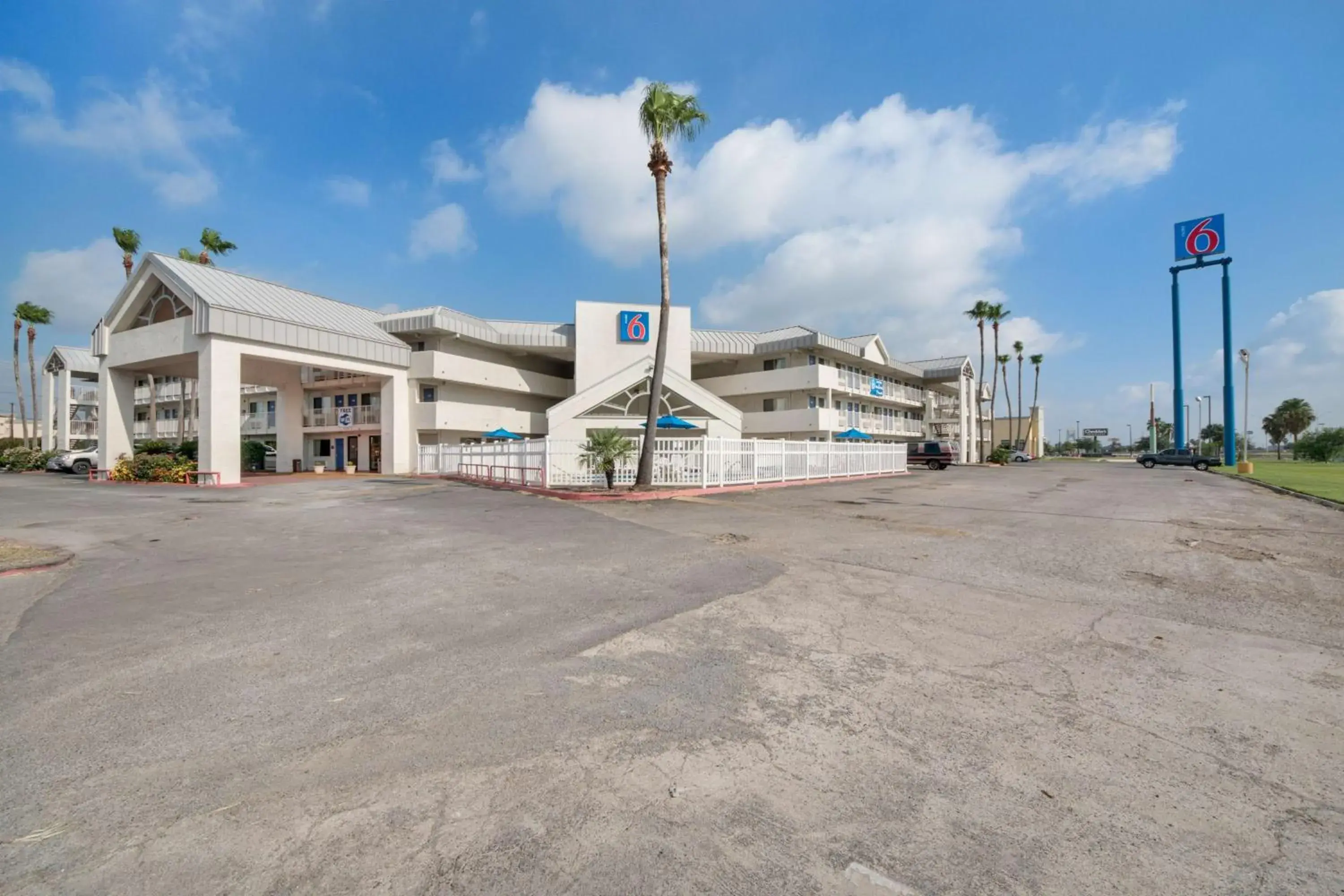 Property Building in Motel 6-Brownsville, TX North