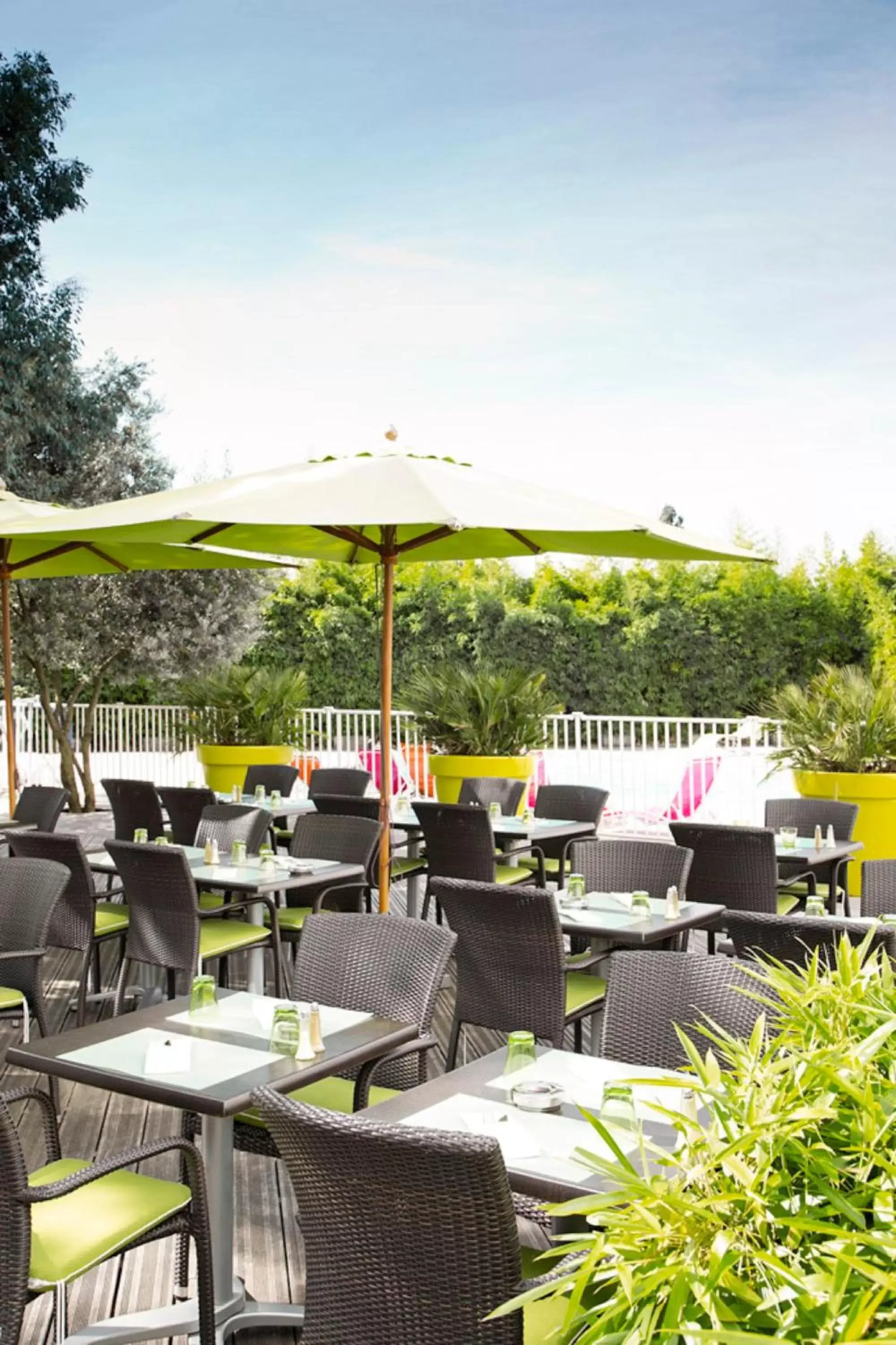 Balcony/Terrace, Restaurant/Places to Eat in Novotel Paris Orly Rungis
