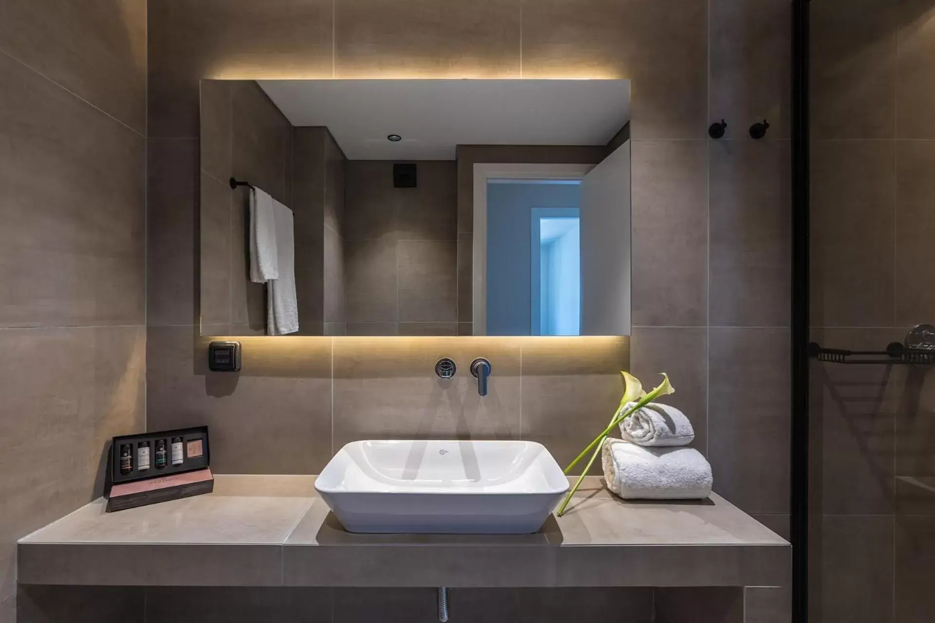 Massage, Bathroom in Klepsydra Urban Suites