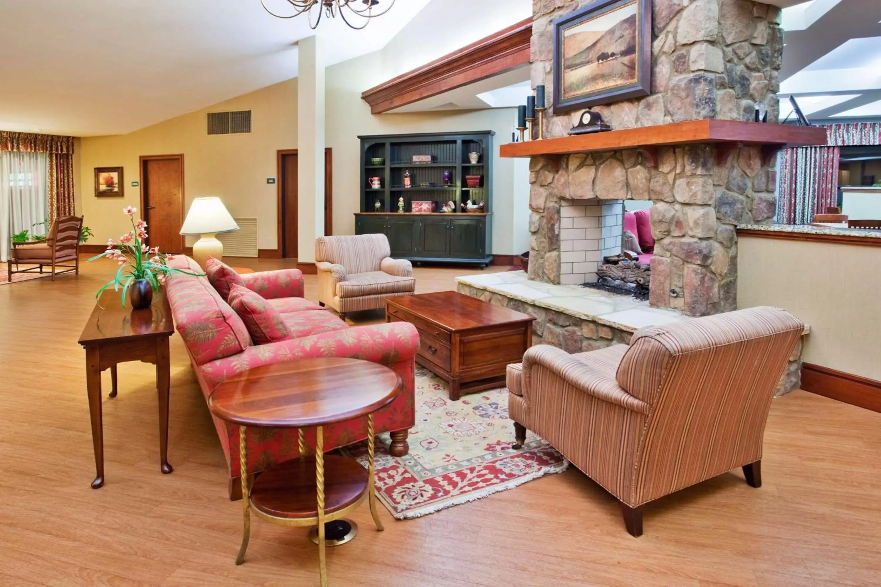 Lobby or reception, Seating Area in Country Inn & Suites by Radisson, Atlanta Galleria Ballpark, GA