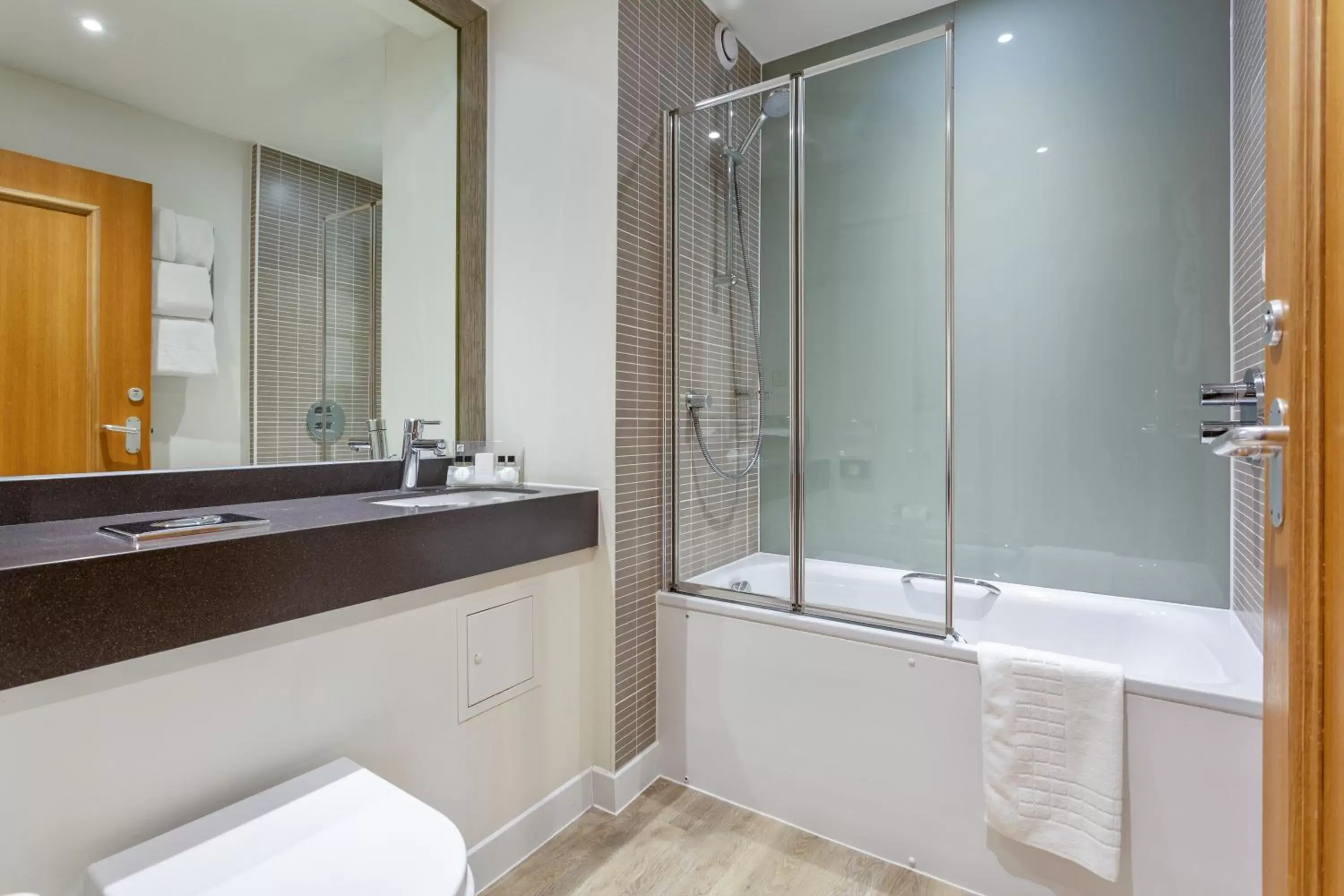 Bathroom in Holiday Inn Leamington Spa - Warwick, an IHG Hotel