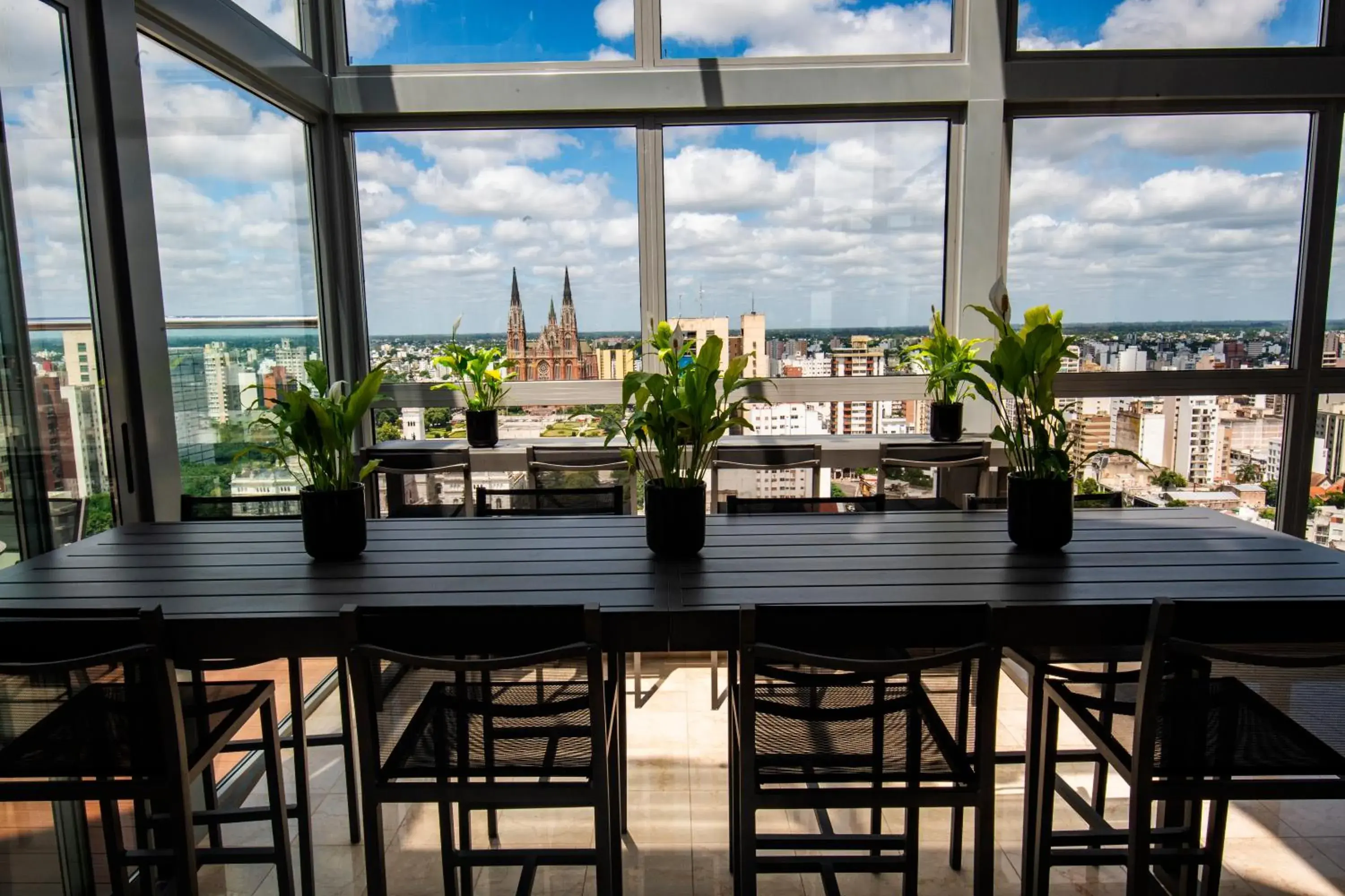 Lounge or bar in Grand Brizo La Plata Lounge or bar in Grand Brizo La Plata