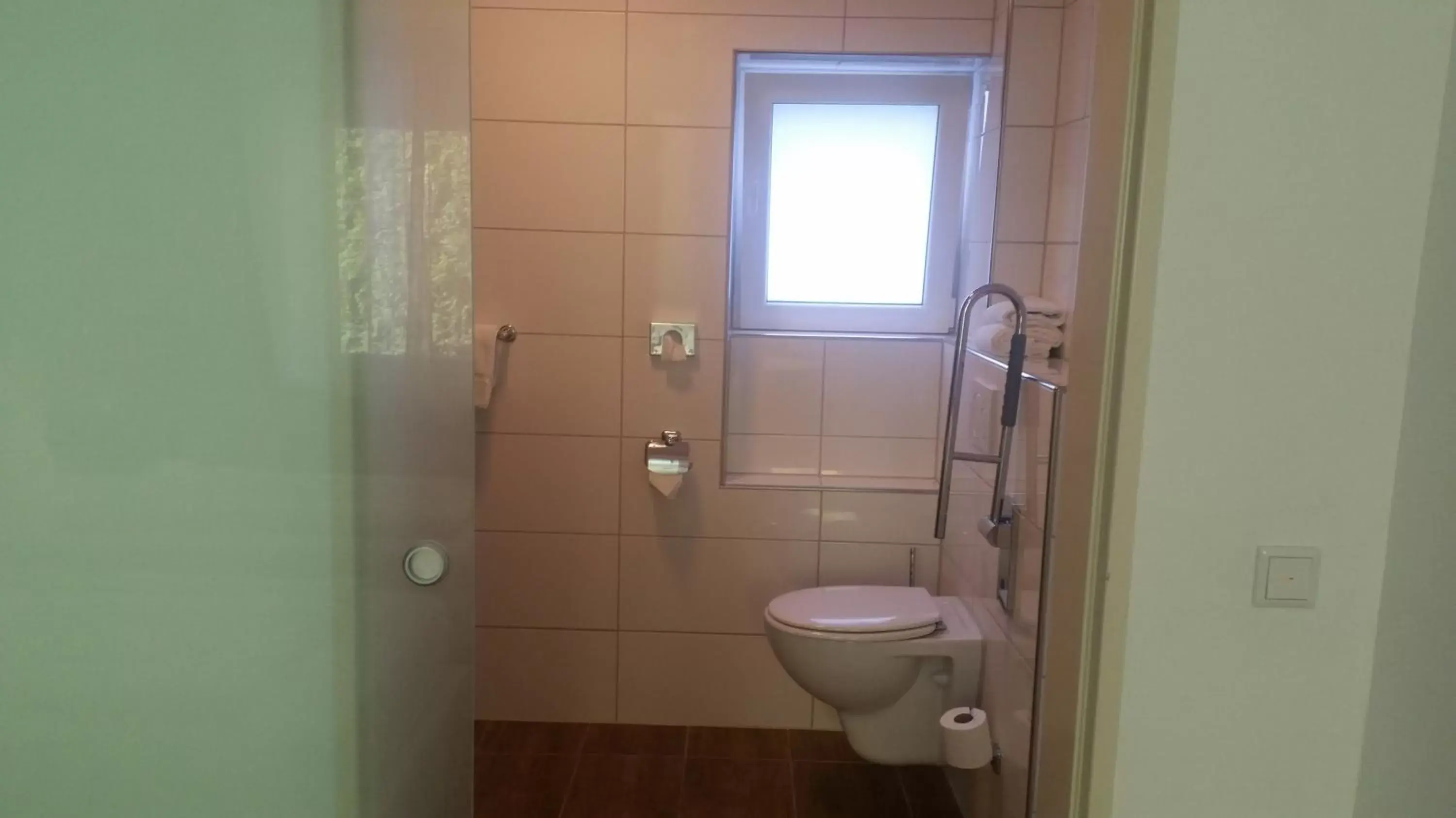 Toilet, Bathroom in Cityhotel Ahlen Garni