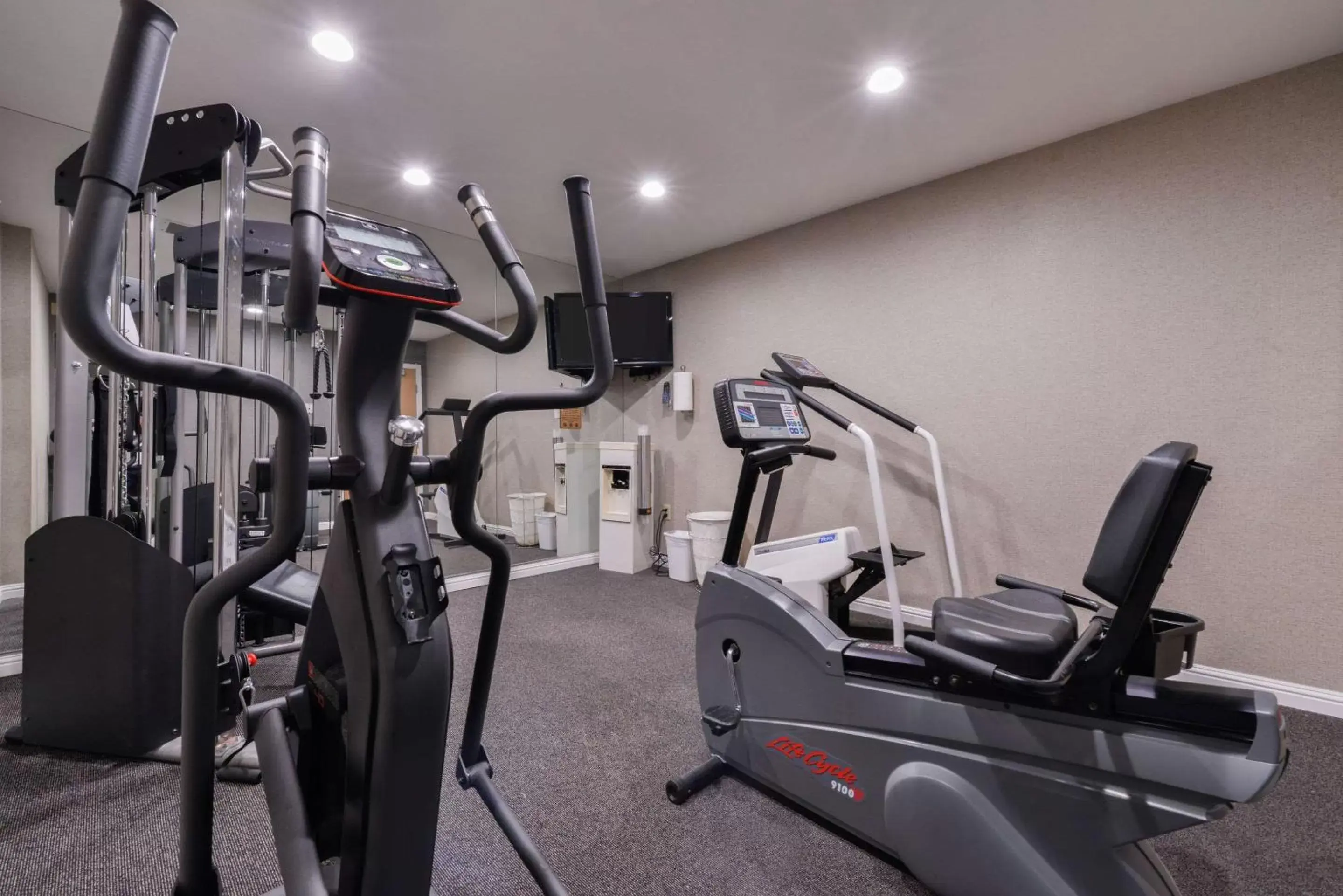 Fitness centre/facilities, Fitness Center/Facilities in Hotel Nova SFO By FairBridge
