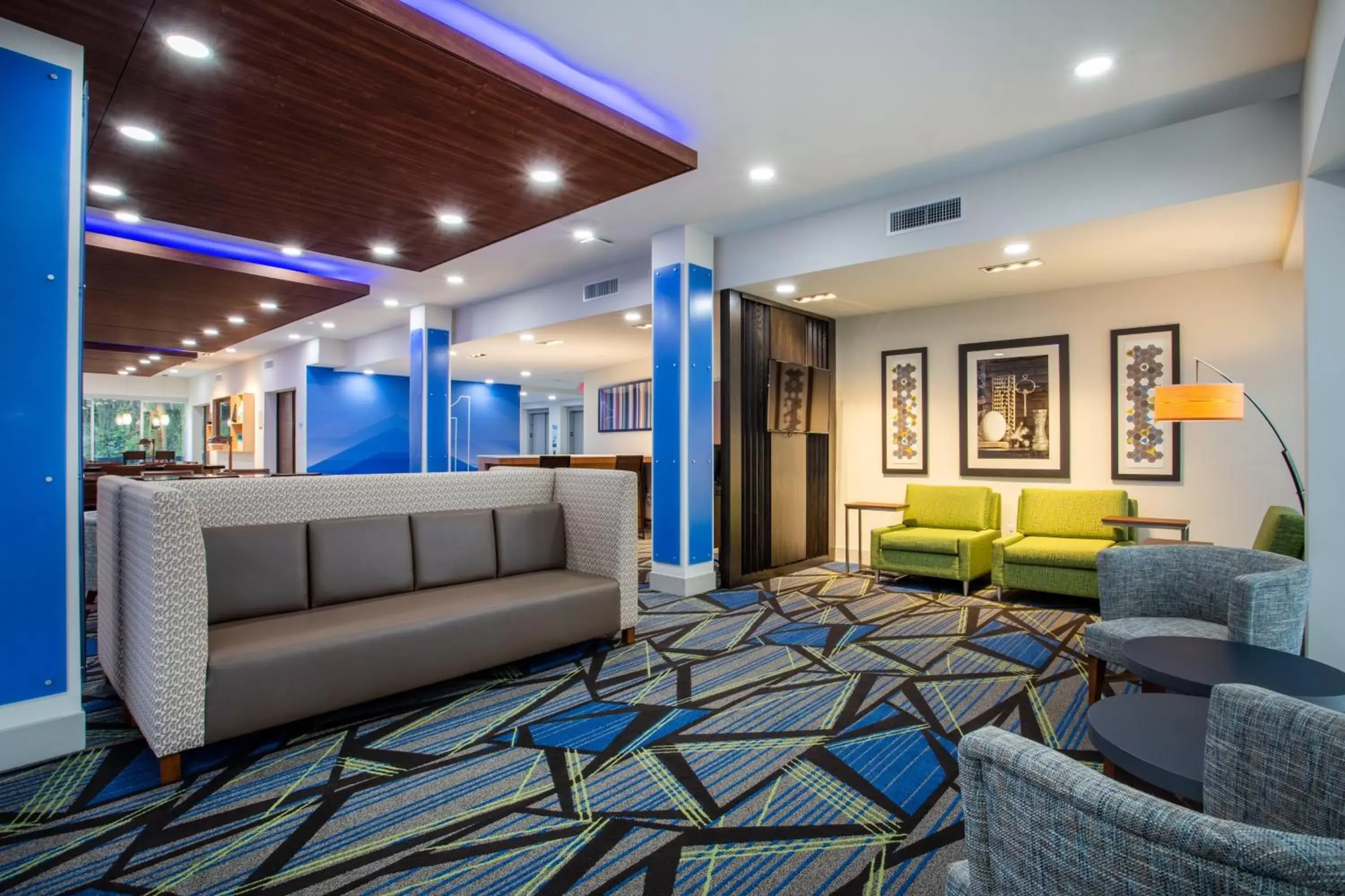 Property building, Lobby/Reception in Holiday Inn Express & Suites - Deland South, an IHG Hotel