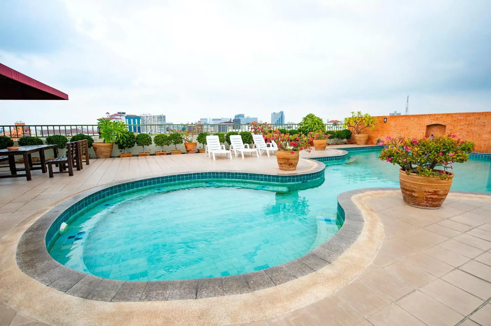 Swimming Pool in Piyada Residence Pattaya